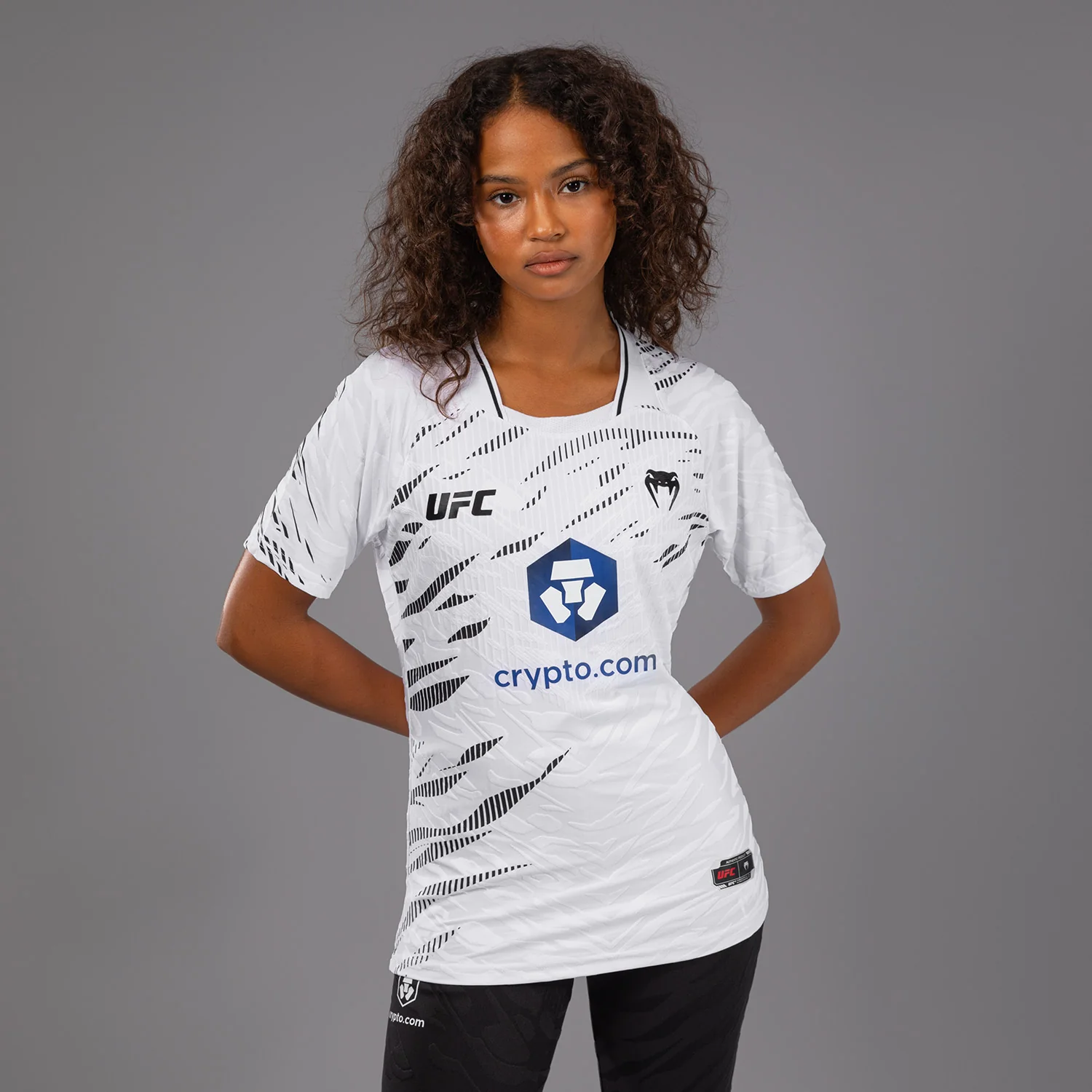UFC Fusion by Venum Authentic Fight Night Camiseta de Salida para Mujer - Blanco