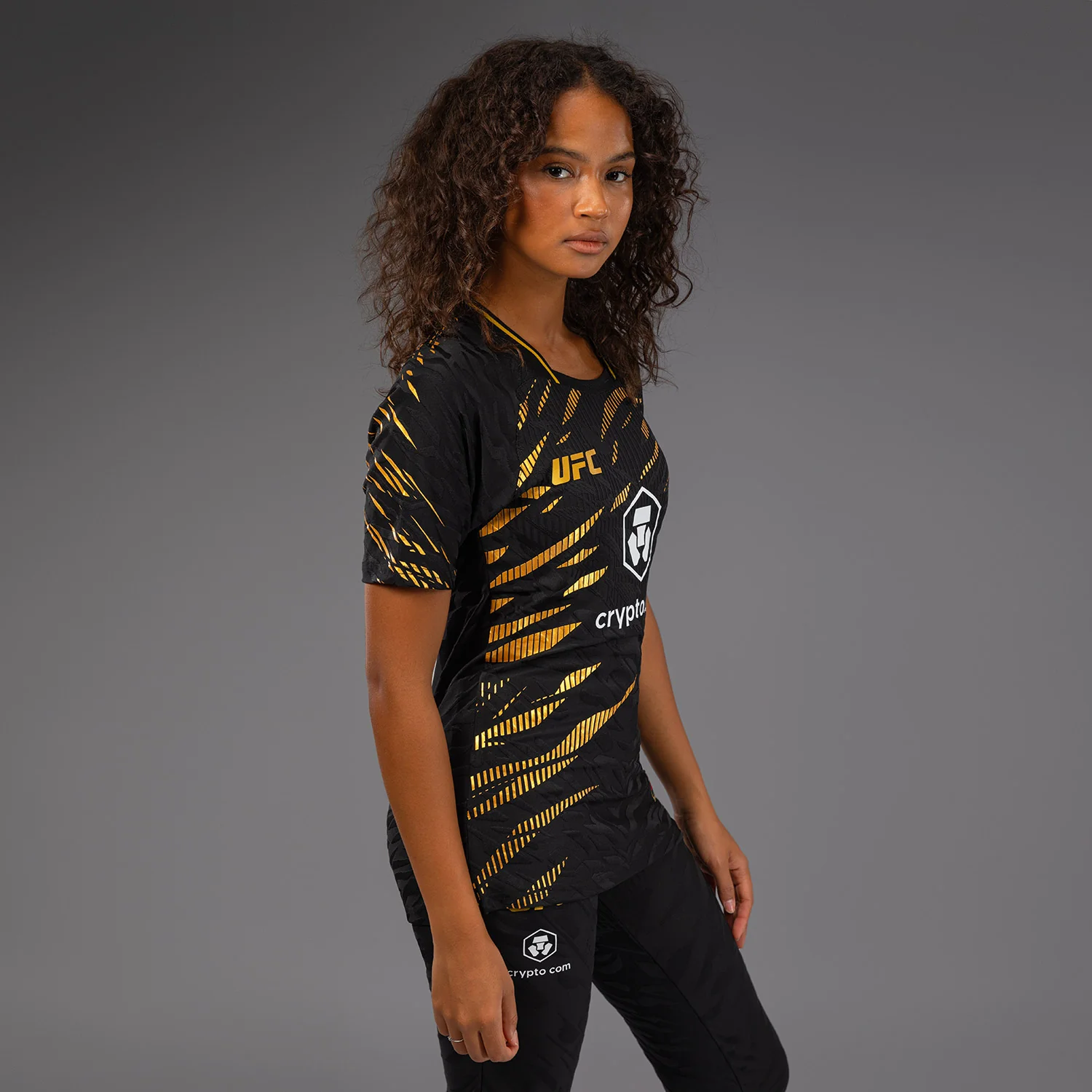 UFC Fusion by Venum Authentic Fight Night Camiseta de Salida para Mujer - Champion - Image 3