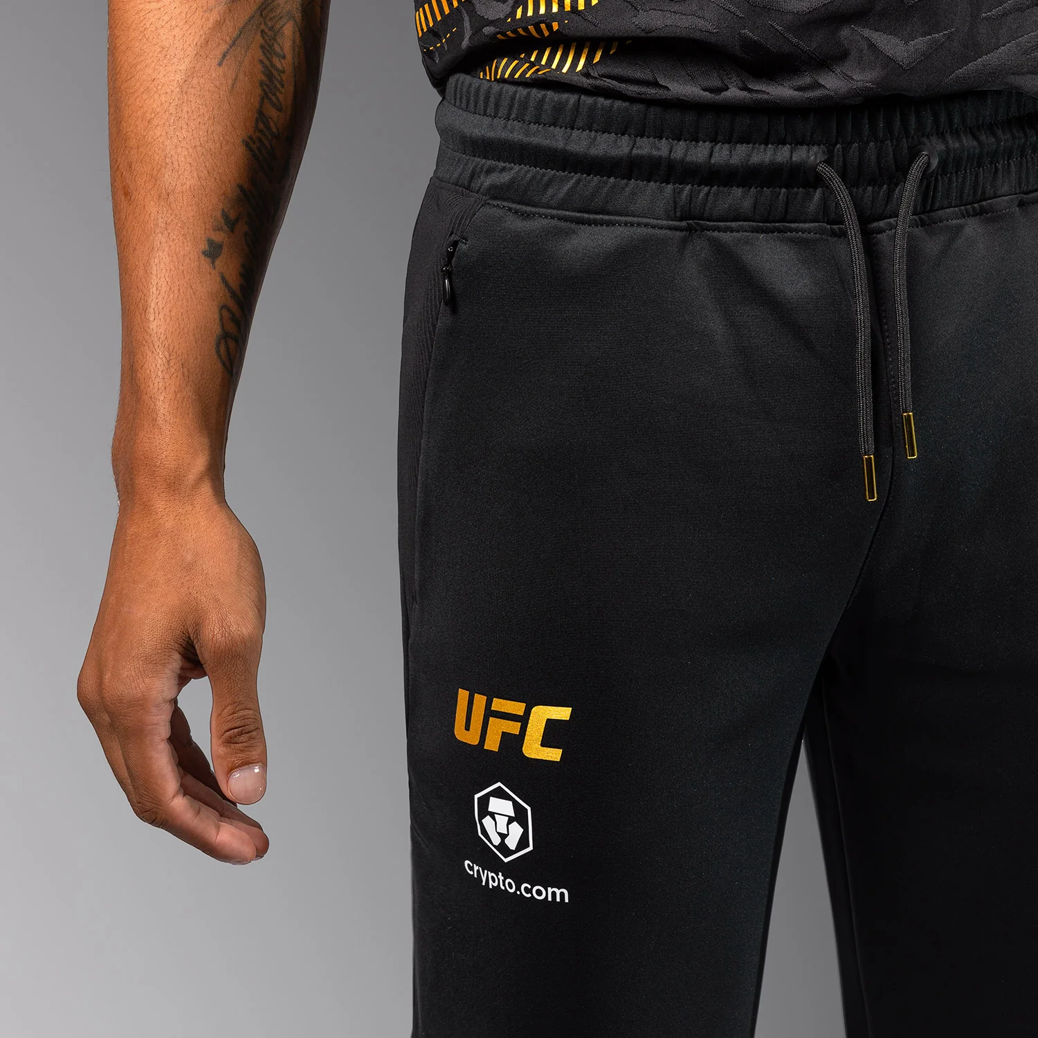 UFC Fusion by Venum Authentic Fight Night Pantalón de Pierna Recta para Hombre - Champion - Image 5