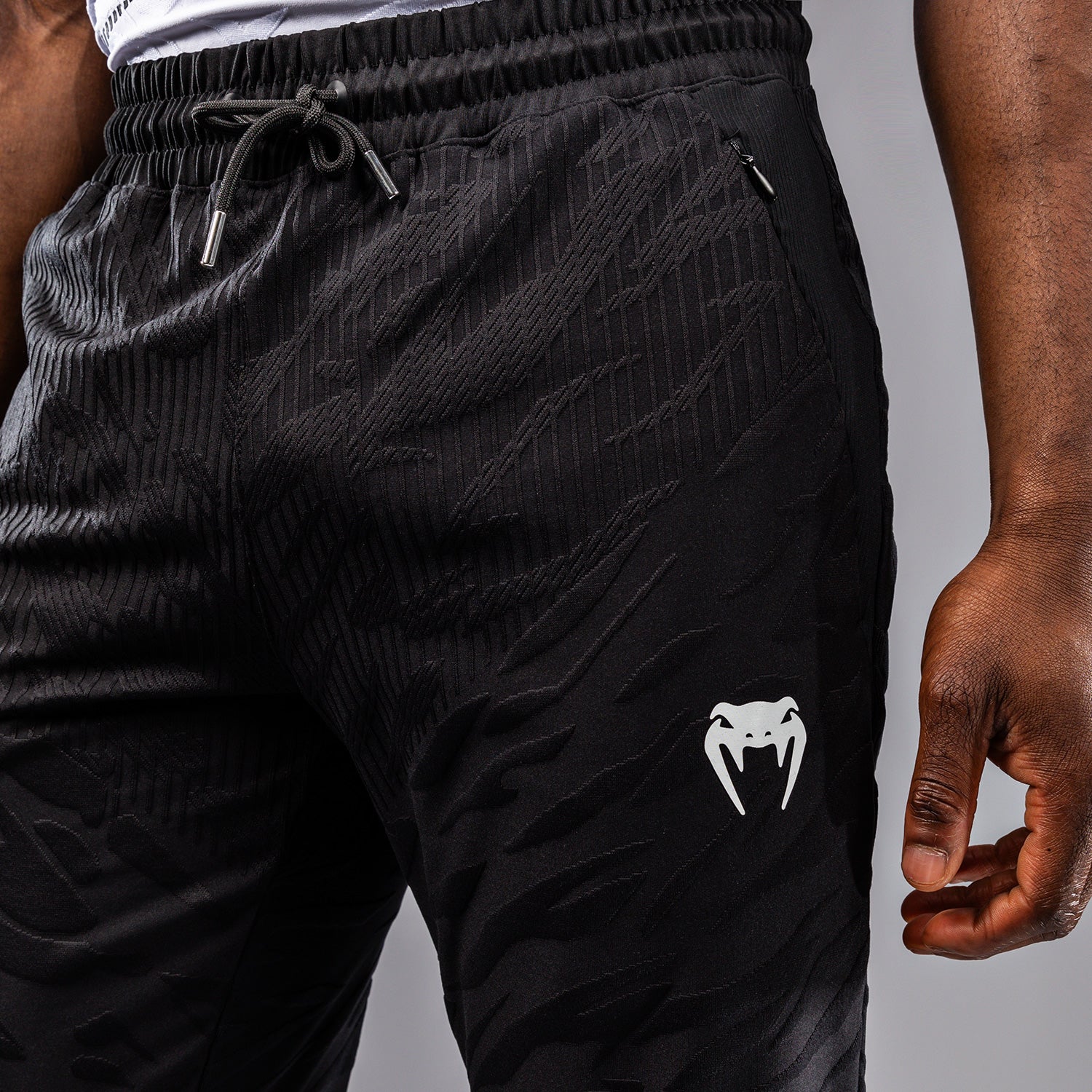 UFC Fusion by Venum Authentic Fight Night Pantalón para Hombre - Negro - Image 5