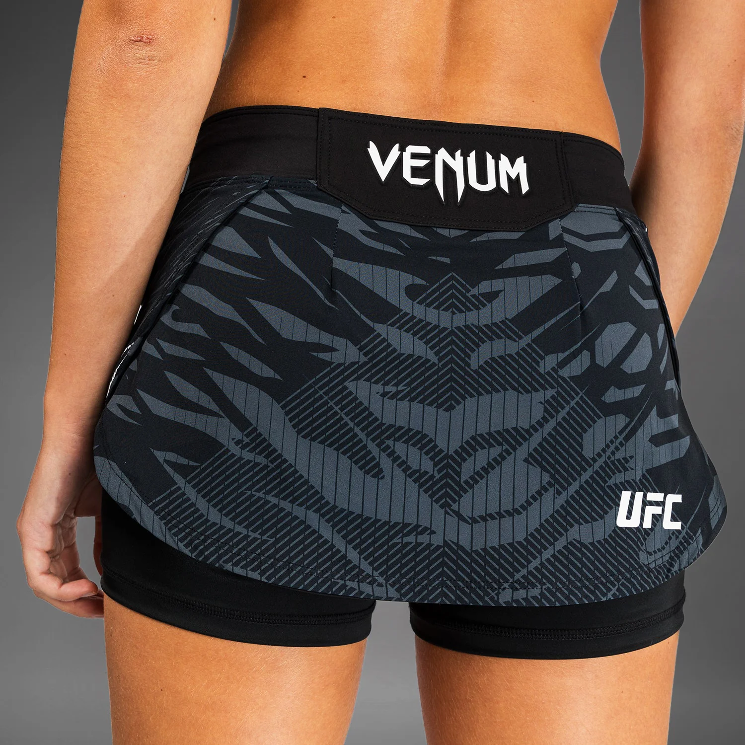 UFC Fusion by Venum Authentic Fight Night Pantalón para Mujer - Negra - Image 7