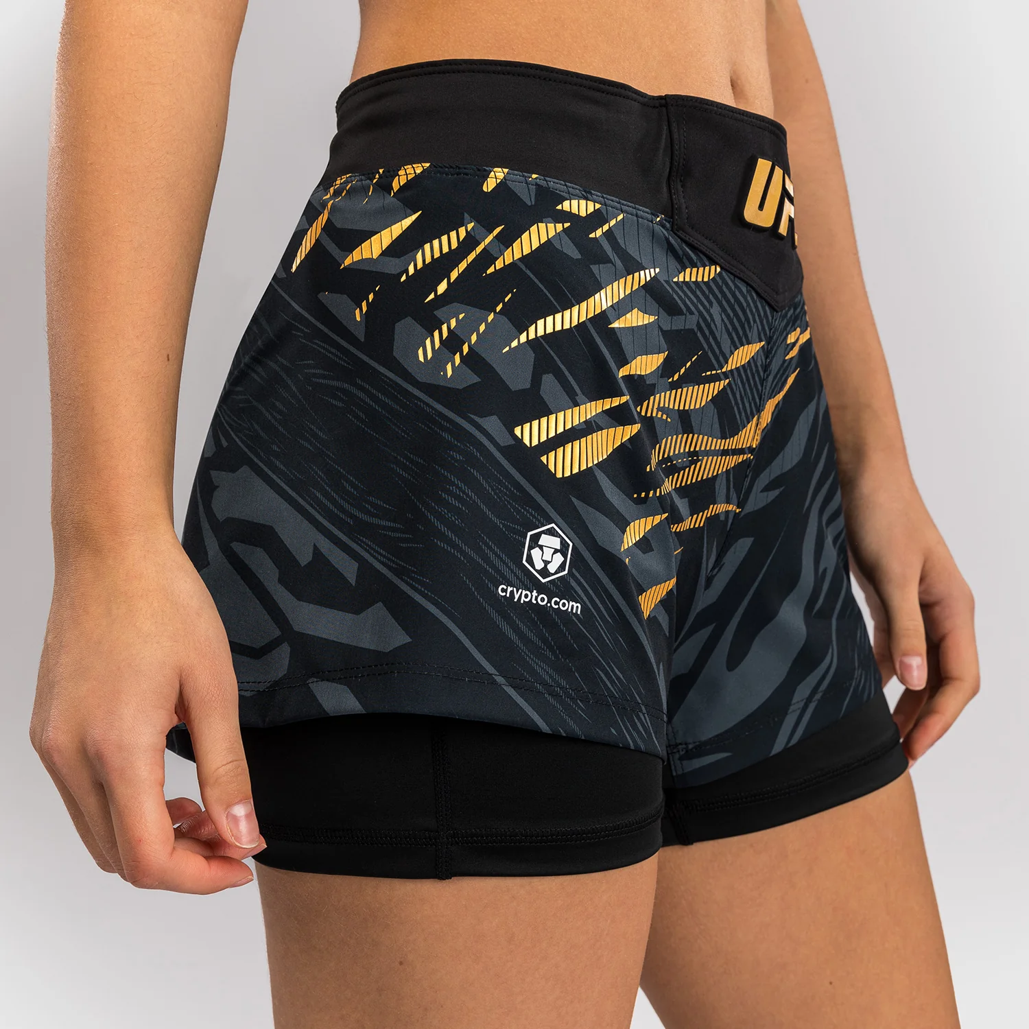 UFC Fusion by Venum Authentic Fight Night Shorts de Lucha para Mujer - Champion - Image 8