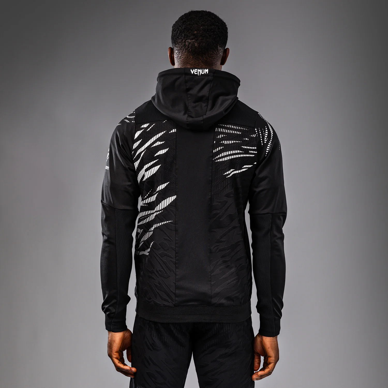 UFC Fusion by Venum Authentic Fight Night Sudadera con Capucha para Hombre - Negro - Image 2