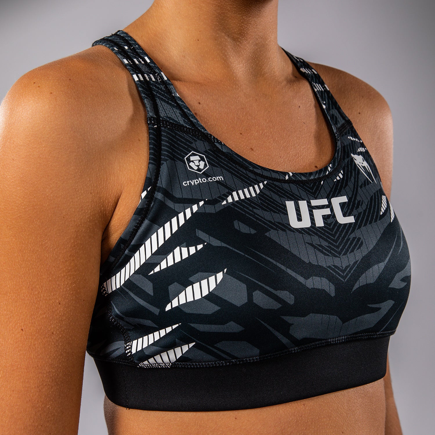 UFC Fusion by Venum Authentic Fight Night Sujetador Deportivo para Mujer - Negro - Image 4