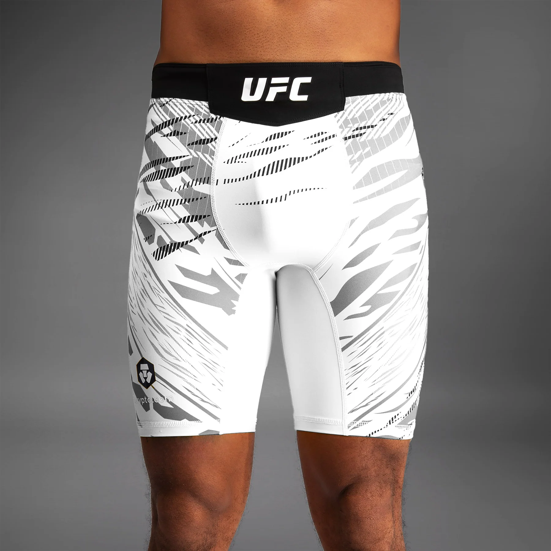 UFC Fusion by Venum Authentic Fight Night Vale Tudo Shorts para Hombre - Blanco - Image 5