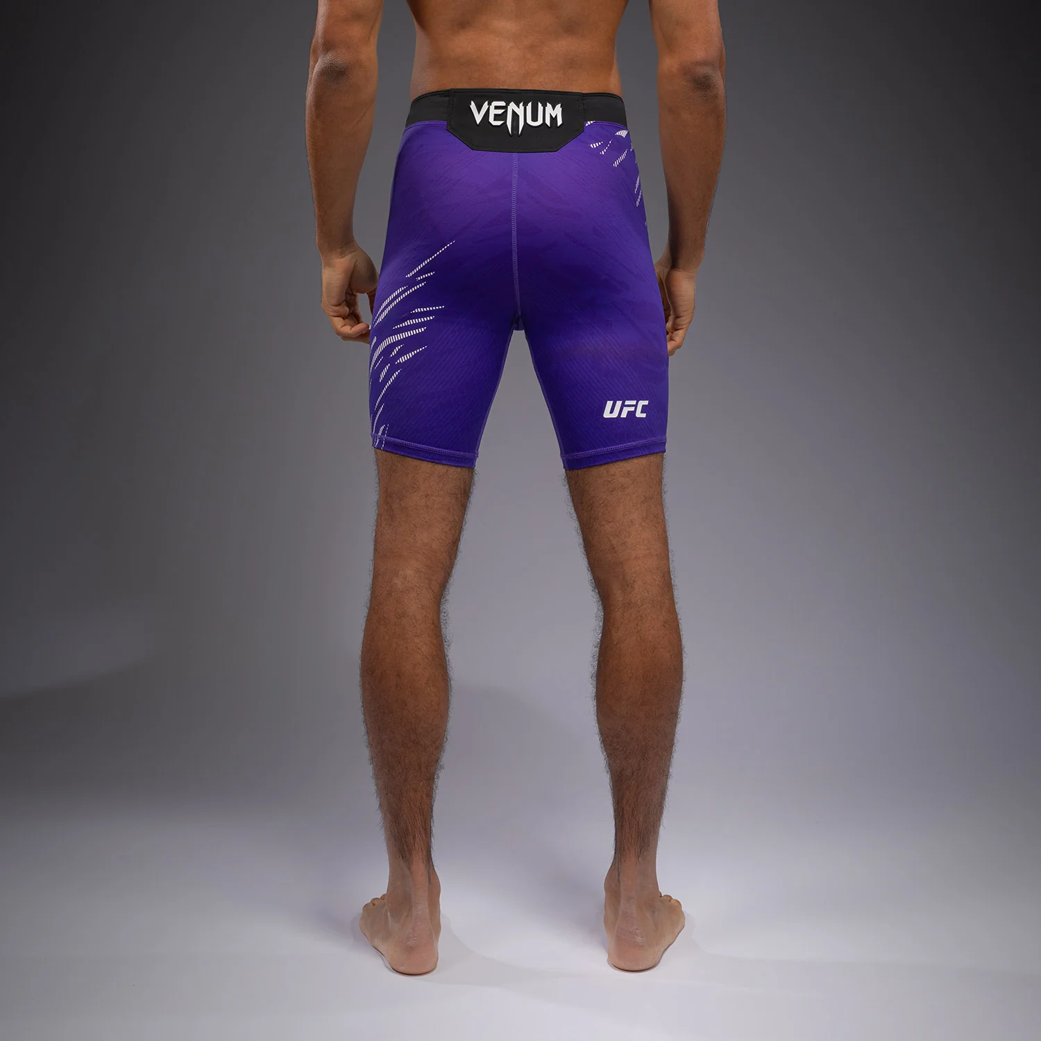 UFC Fusion by Venum Authentic Fight Night Vale Tudo Shorts para Hombre - Morado - Image 2