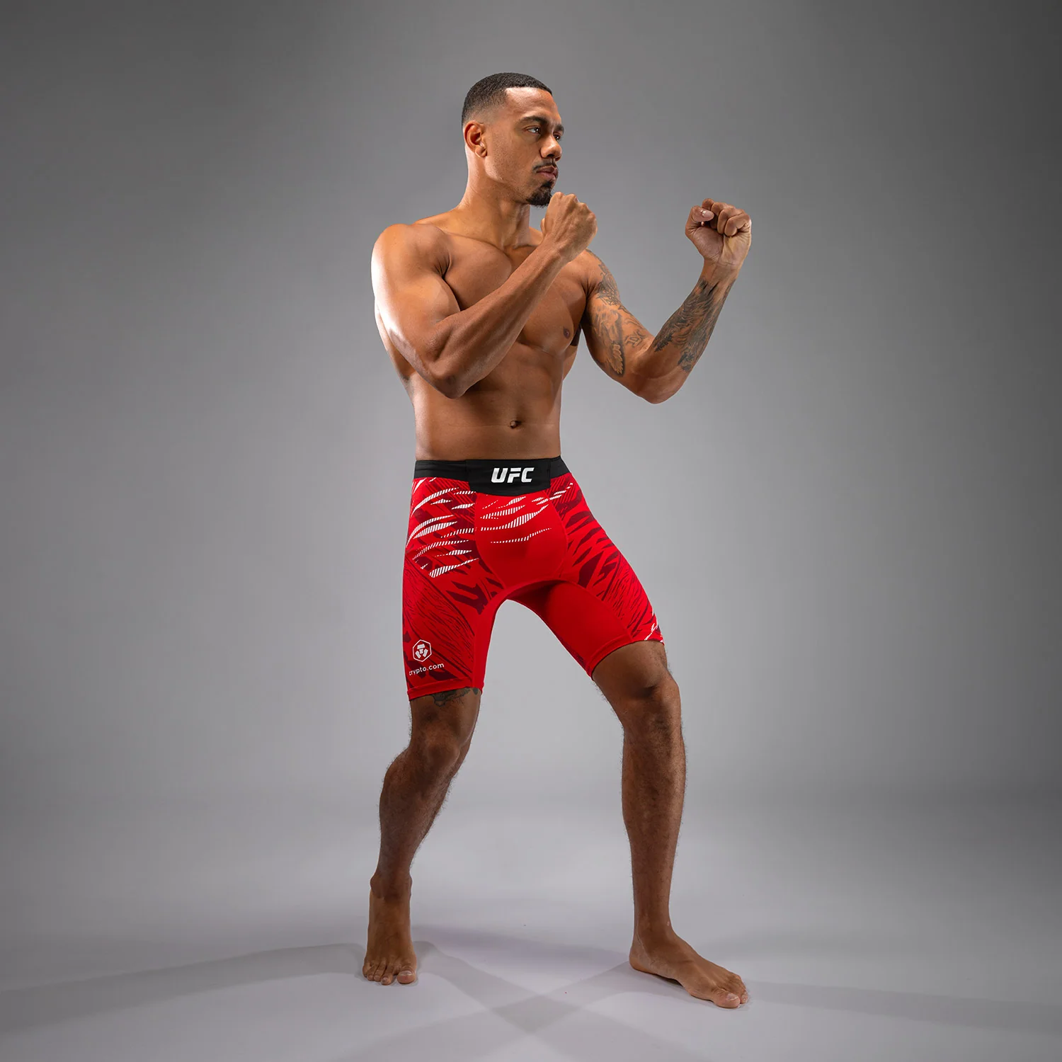 UFC Fusion by Venum Authentic Fight Night Vale Tudo Shorts para Hombre - Rojo - Image 4