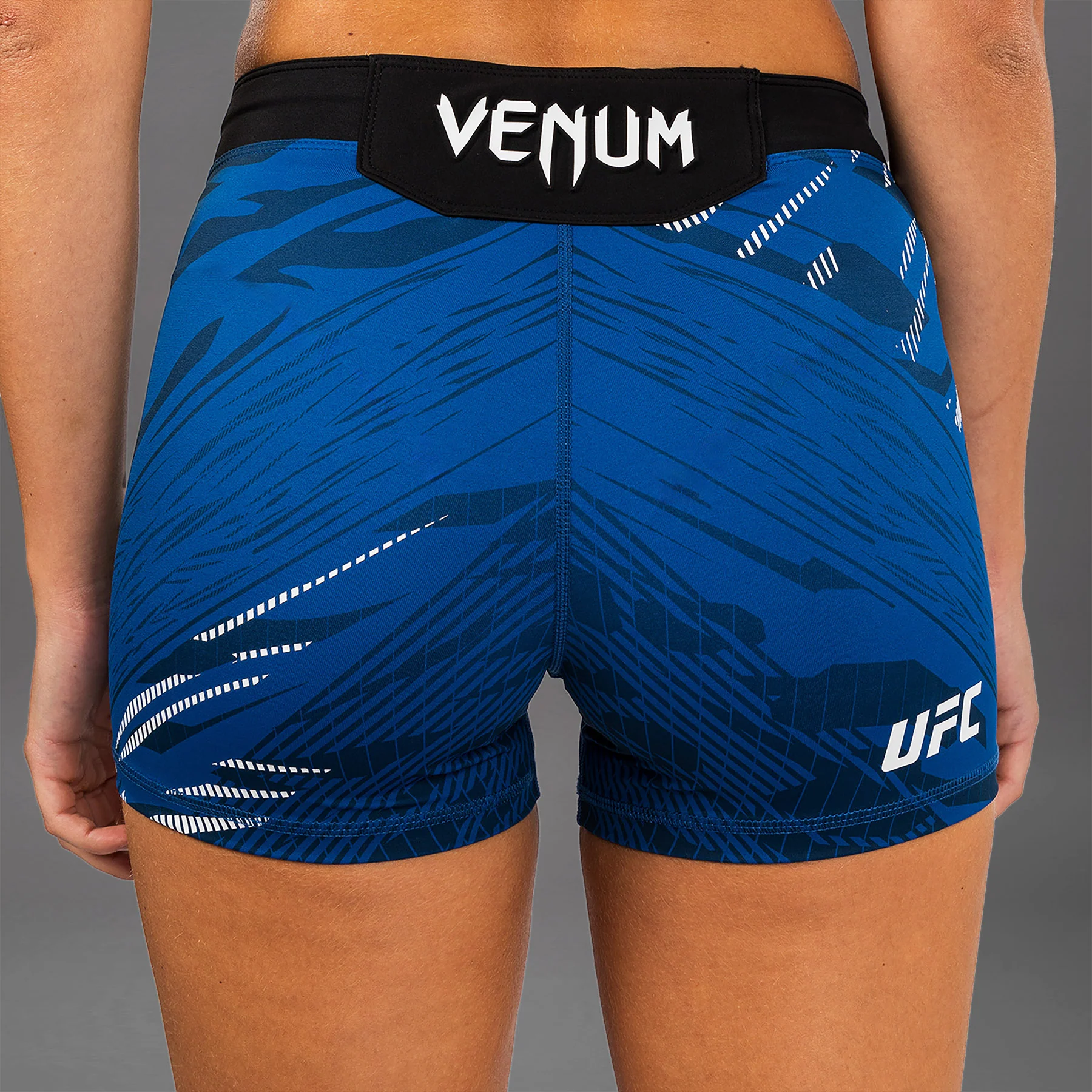 UFC Fusion by Venum Authentic Fight Night Vale Tudo Shorts para Mujer - Ajuste Corto - Azul - Image 8