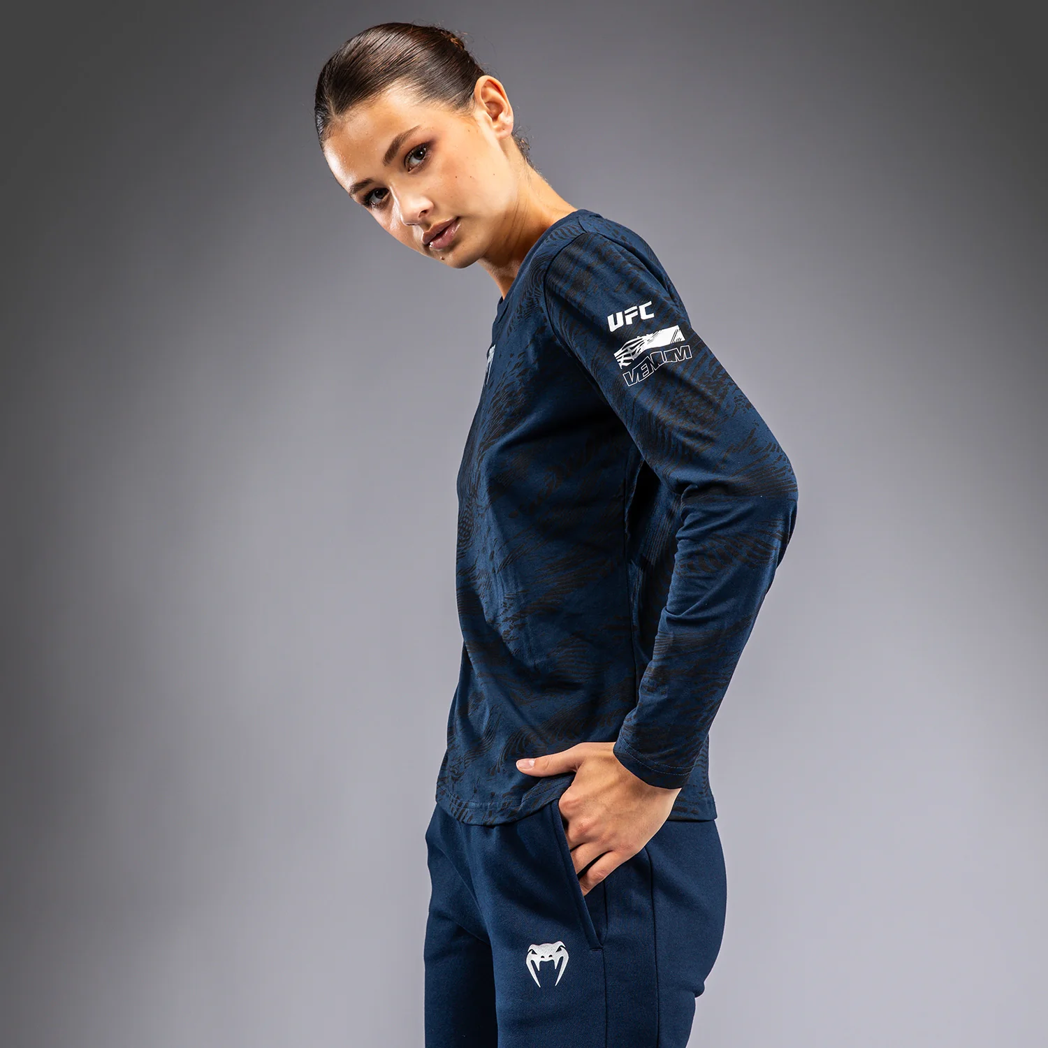 UFC Fusion by Venum Fight Week Camiseta de Manga Larga de Algodón para Mujer - Azul oceánico - Image 2