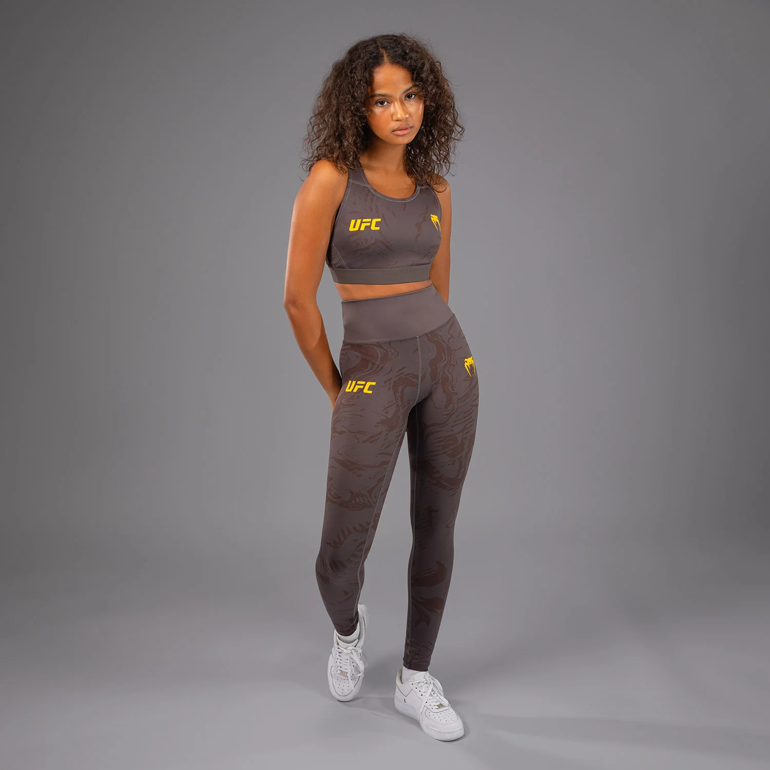 UFC Fusion by Venum Fight Week Leggings de Rendimiento para Mujer - Marrón tierra - Image 5