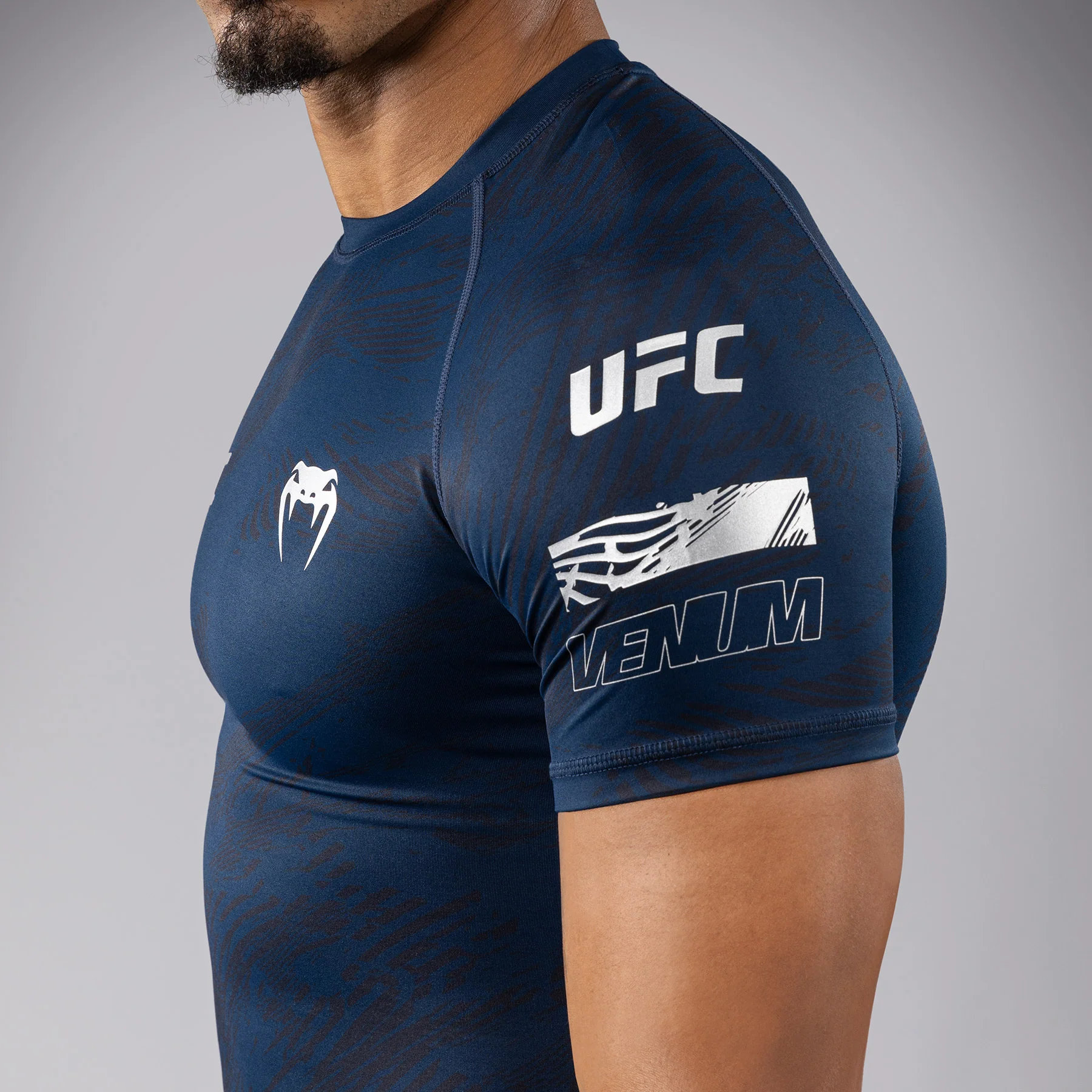 UFC Fusion by Venum Fight Week Rashguard de Manga Corta de Rendimiento para Hombre - Azul oceánico - Image 6