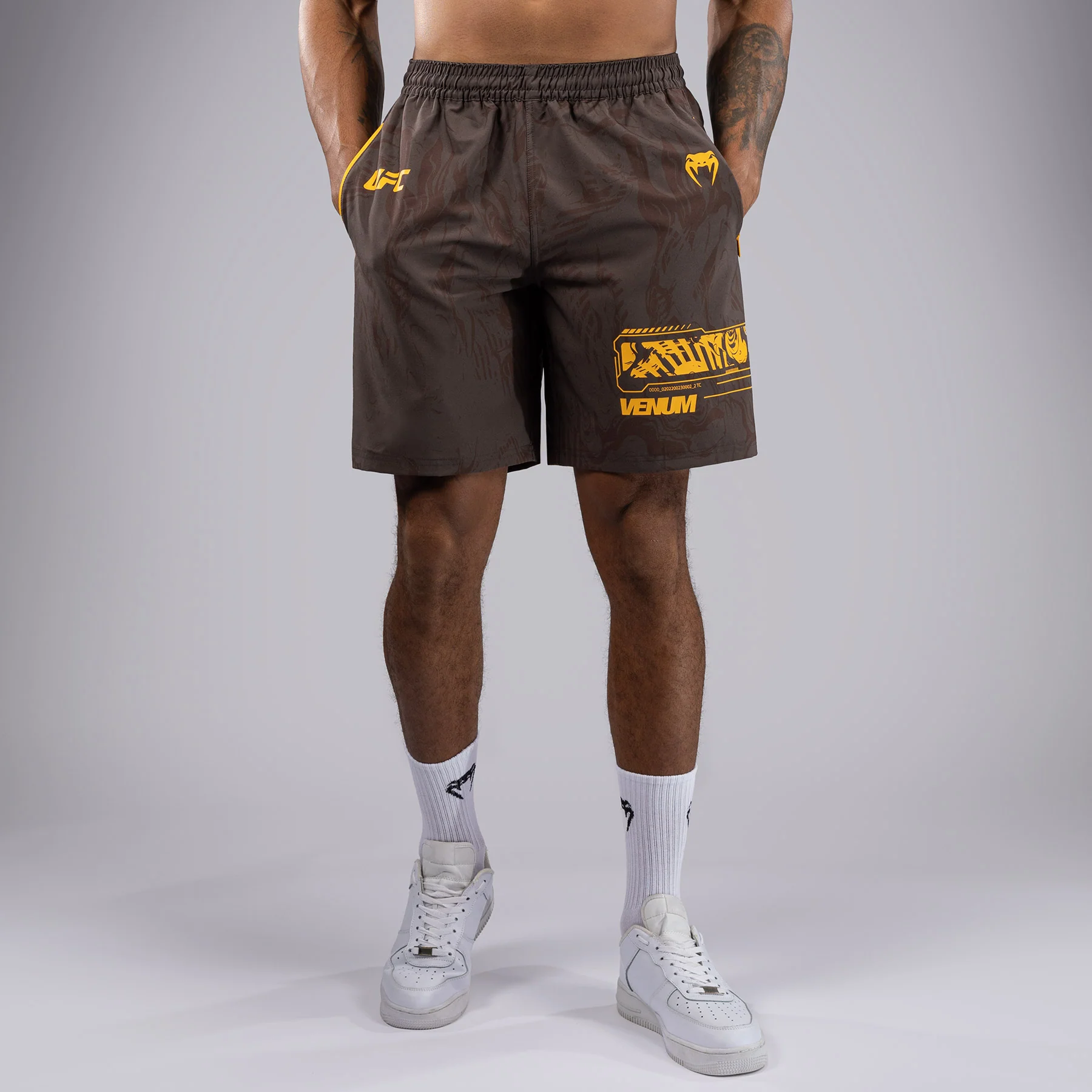 UFC Fusion by Venum Fight Week Shorts de Rendimiento para Hombre - Marrón tierra - Image 5