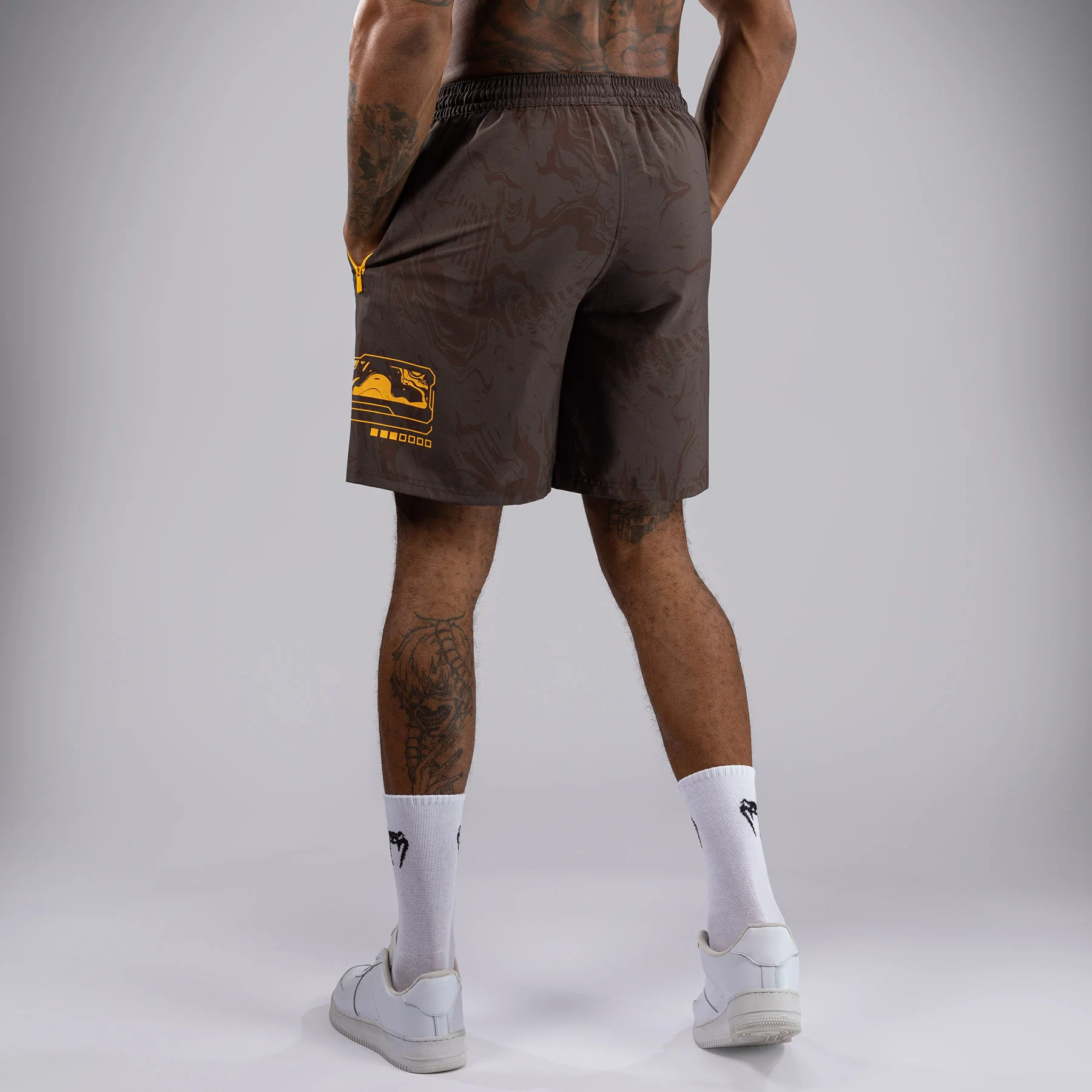 UFC Fusion by Venum Fight Week Shorts de Rendimiento para Hombre - Marrón tierra - Image 7