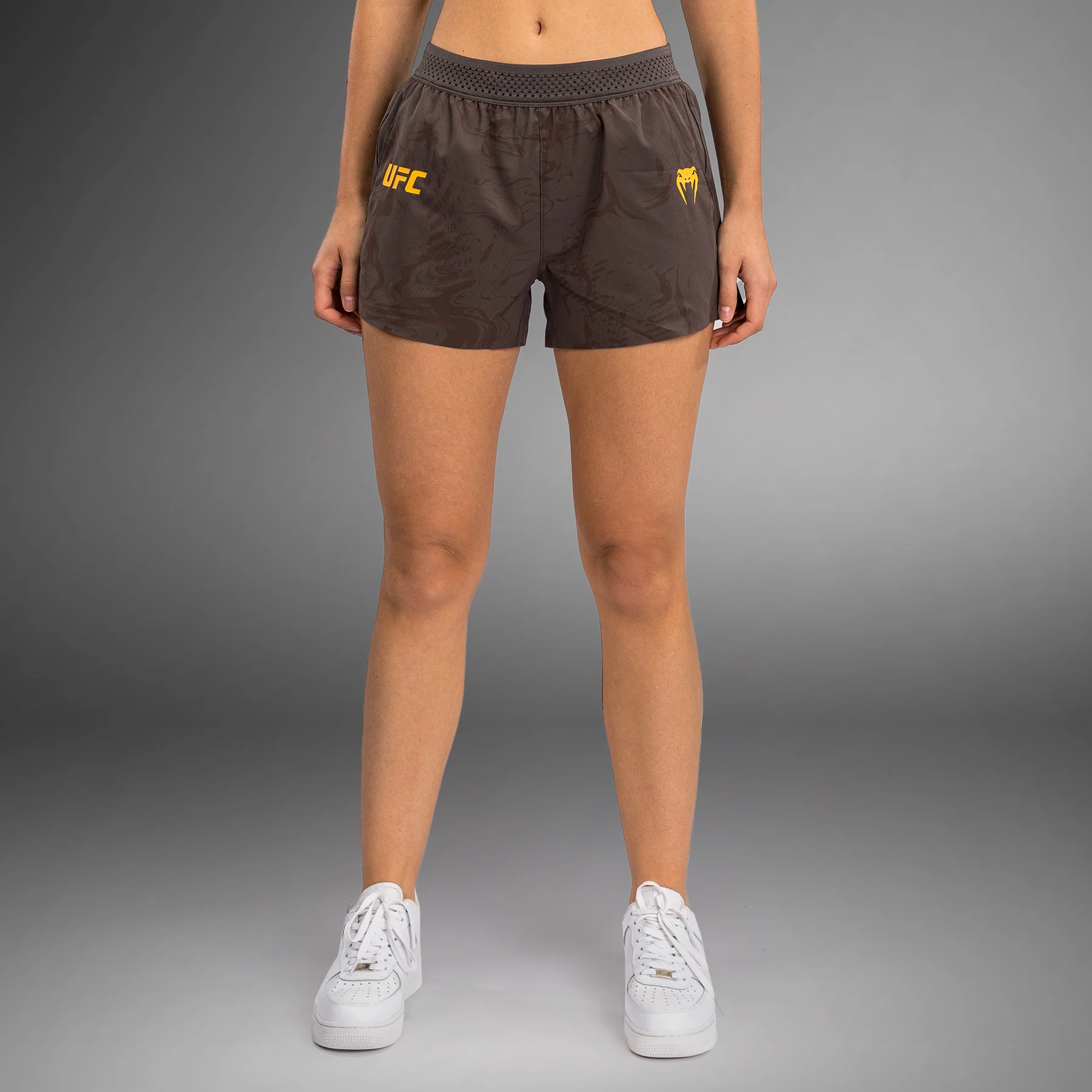 UFC Fusion by Venum Fight Week Shorts de Rendimiento para Mujer - Marrón tierra