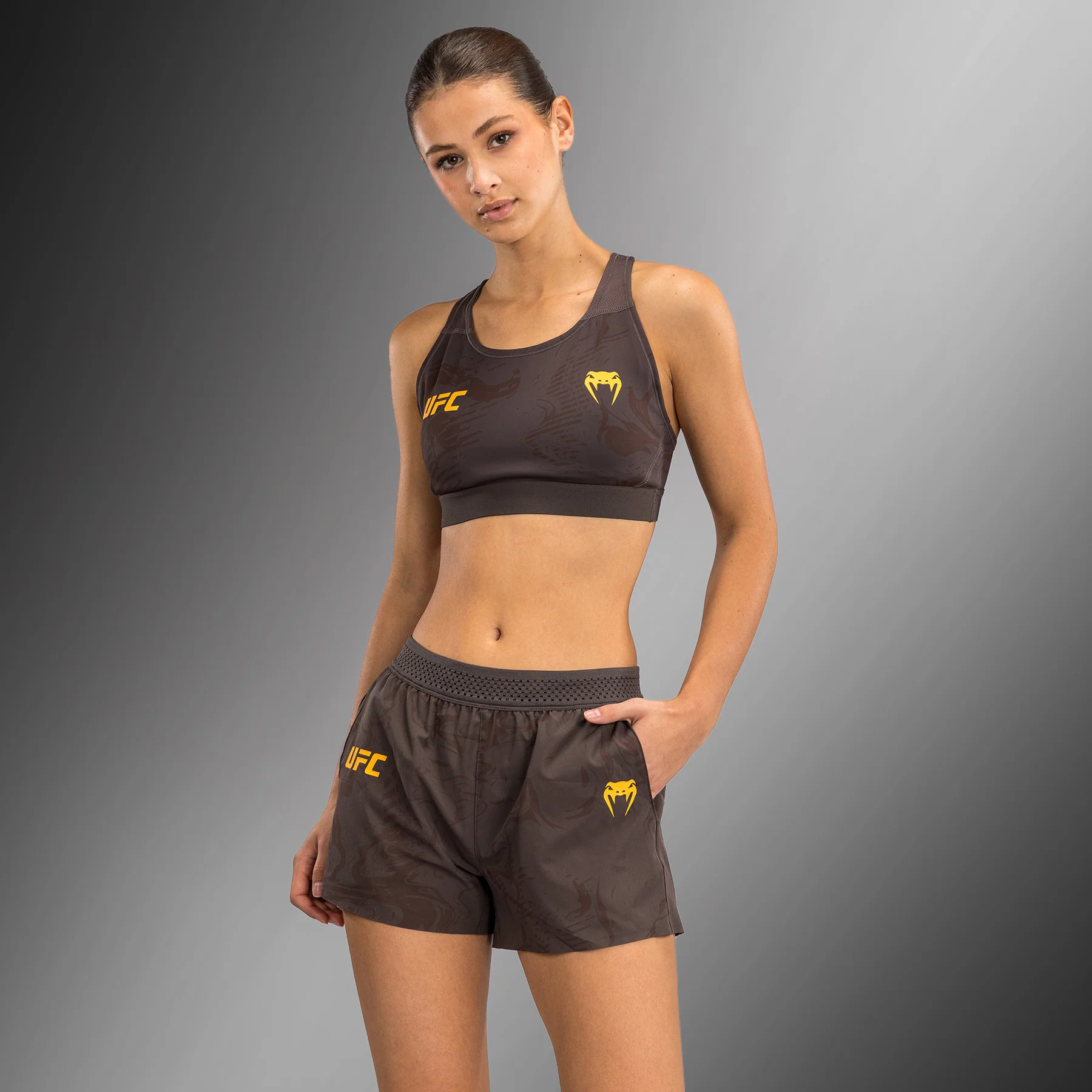UFC Fusion by Venum Fight Week Shorts de Rendimiento para Mujer - Marrón tierra - Image 3