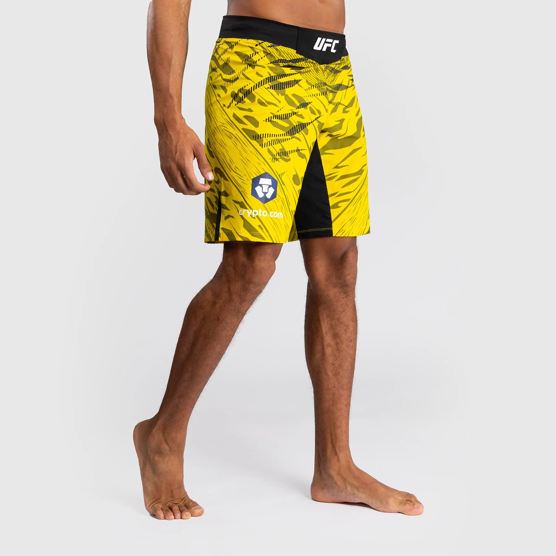 UFC Fusion by Venum Personalizados Authentic Fight Night Shorts de Lucha para Hombre - Ajuste Largo - Amarillo - Image 4