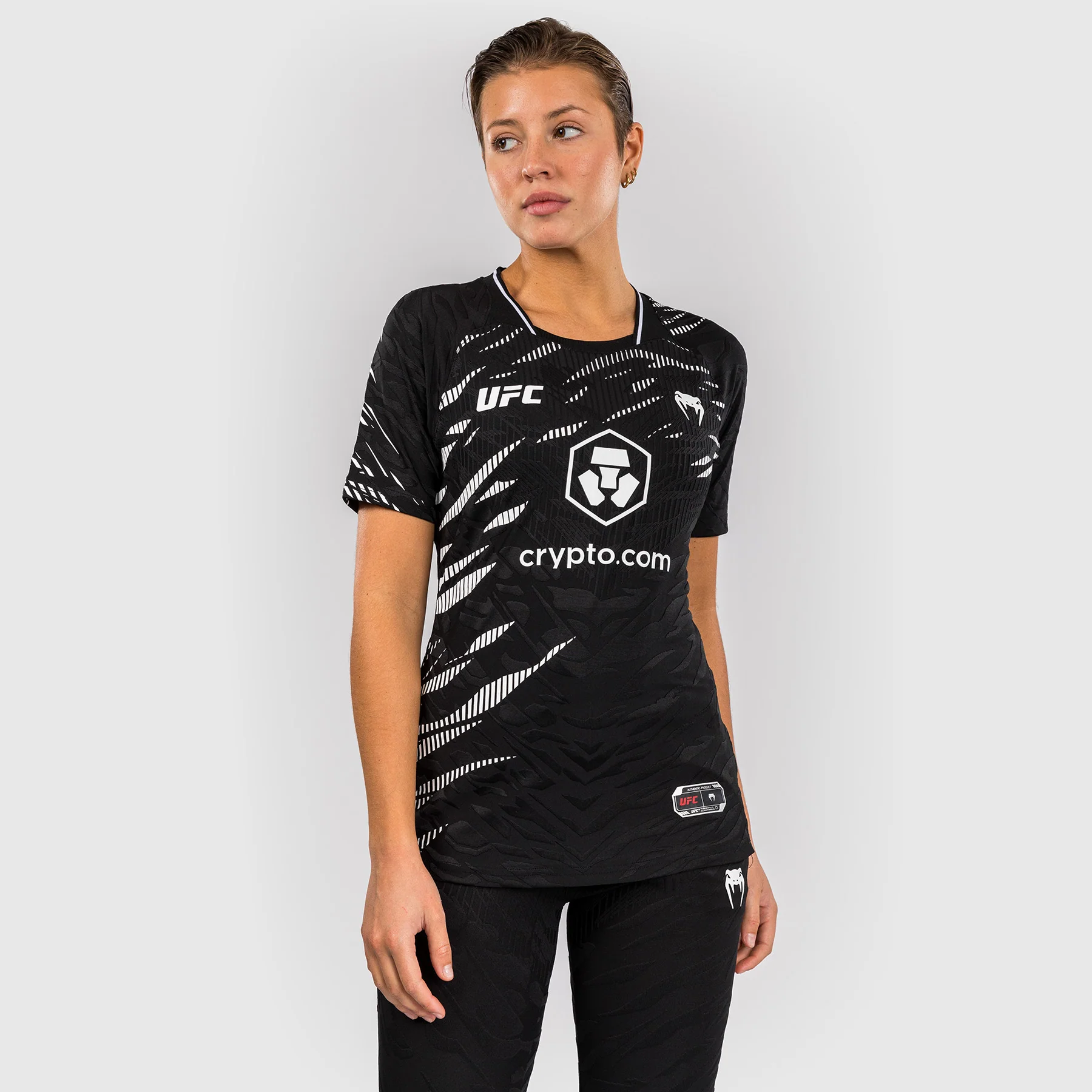 UFC Fusion by Venum Personalizados Authentic Fight Night Camiseta de Salida para Mujer - Negro - Image 3