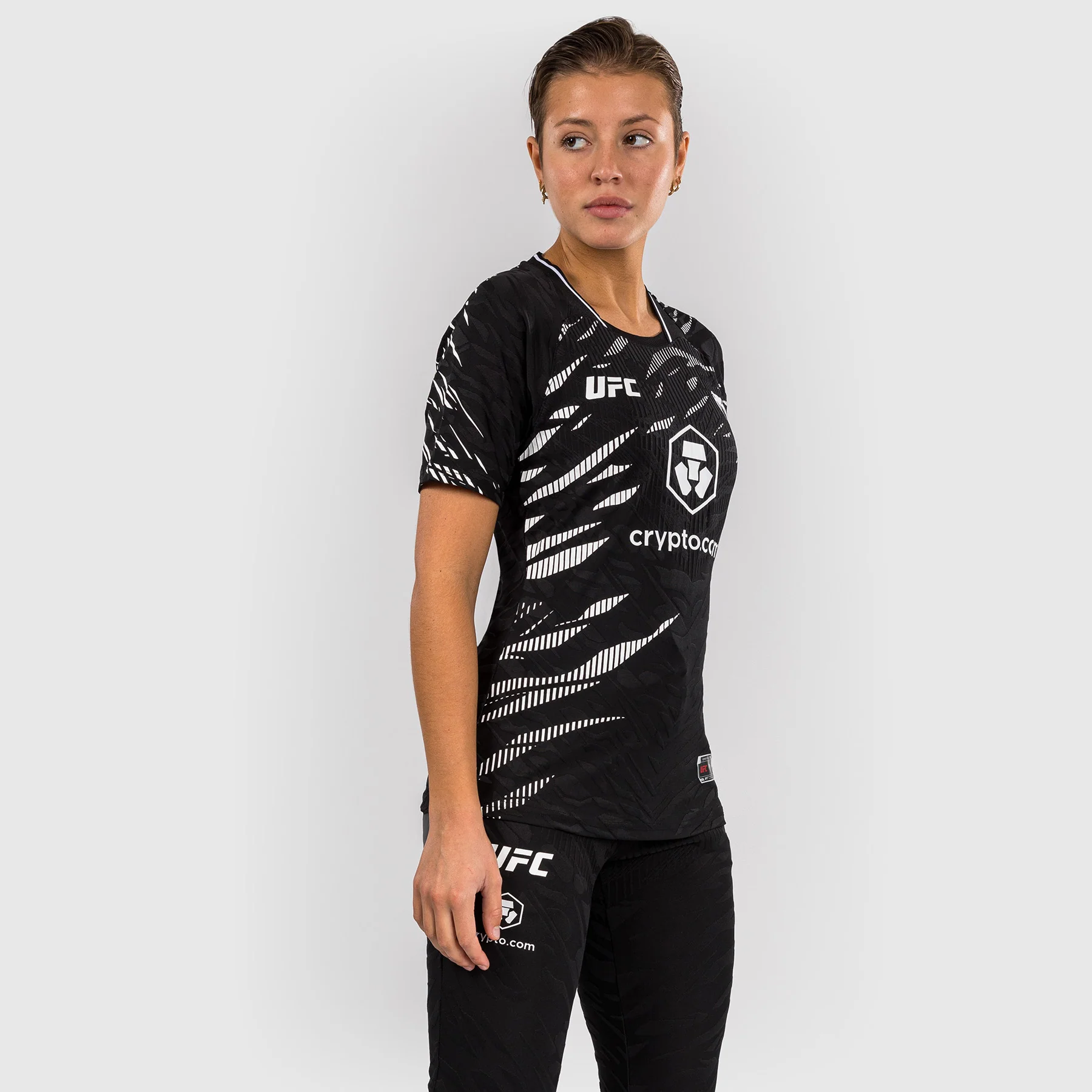 UFC Fusion by Venum Personalizados Authentic Fight Night Camiseta de Salida para Mujer - Negro - Image 4