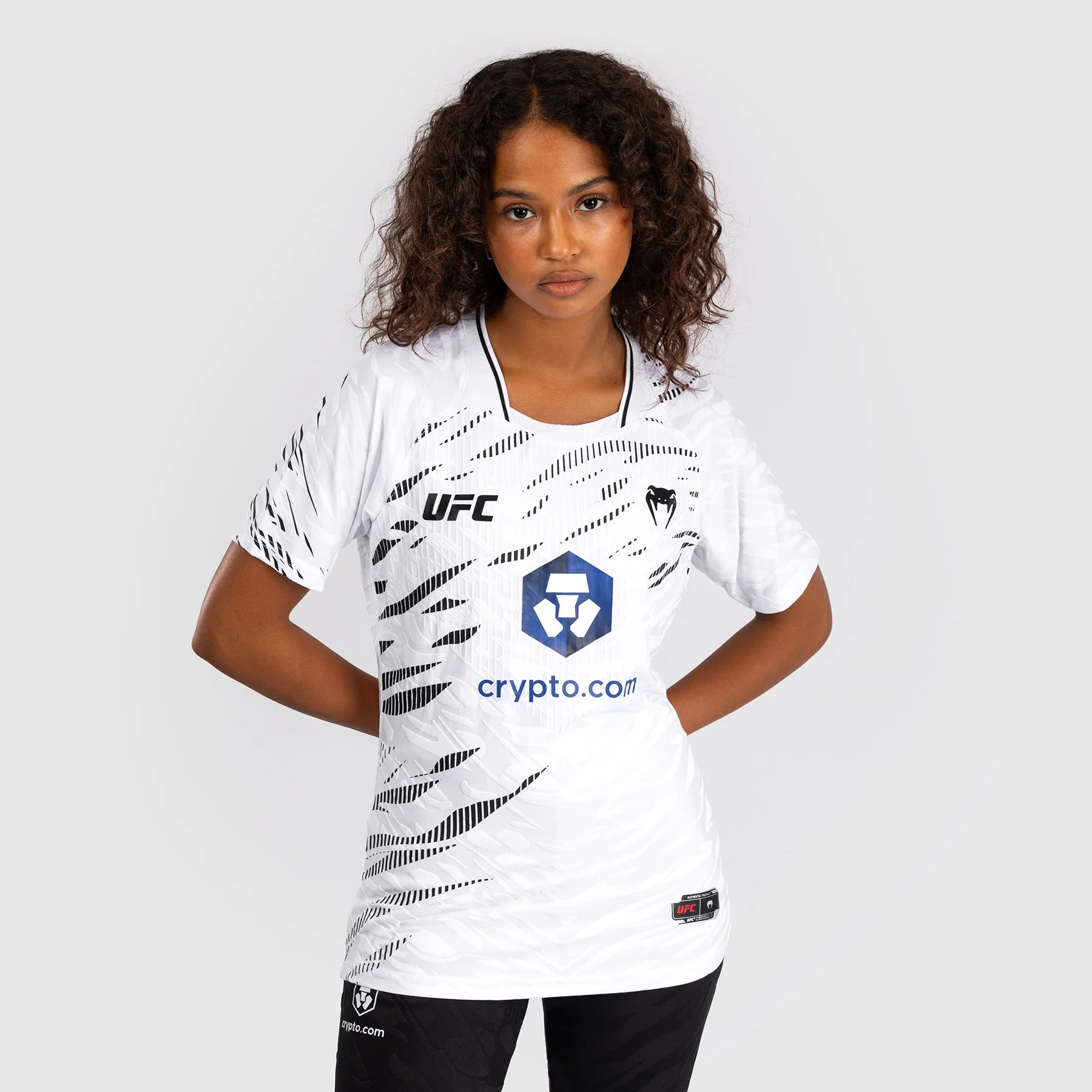 UFC Fusion by Venum Personalizados Authentic Fight Night Camiseta de Salida para Mujer - Blanco - Image 2