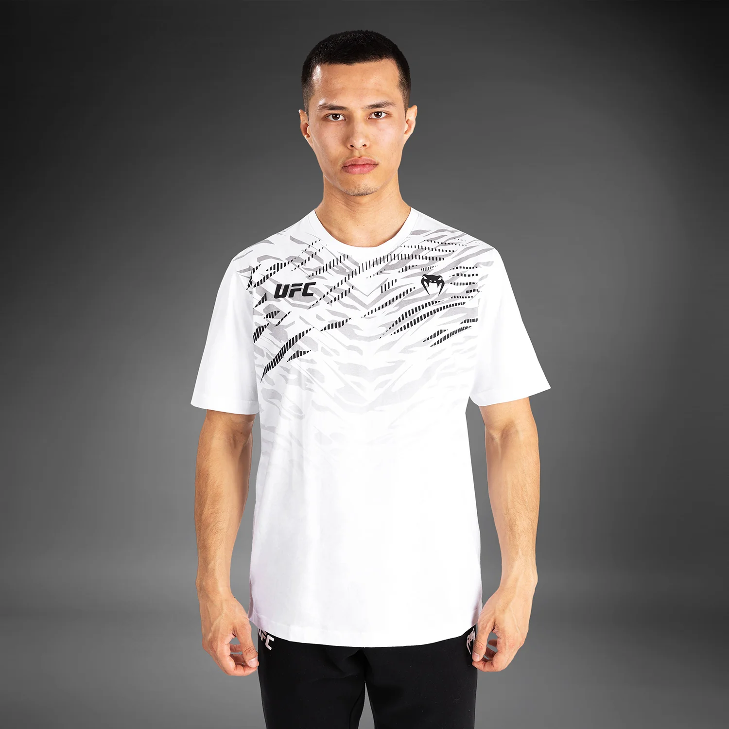UFC Fusion by Venum Replica Camiseta de Manga Corta para Hombre - Blanco - Image 6