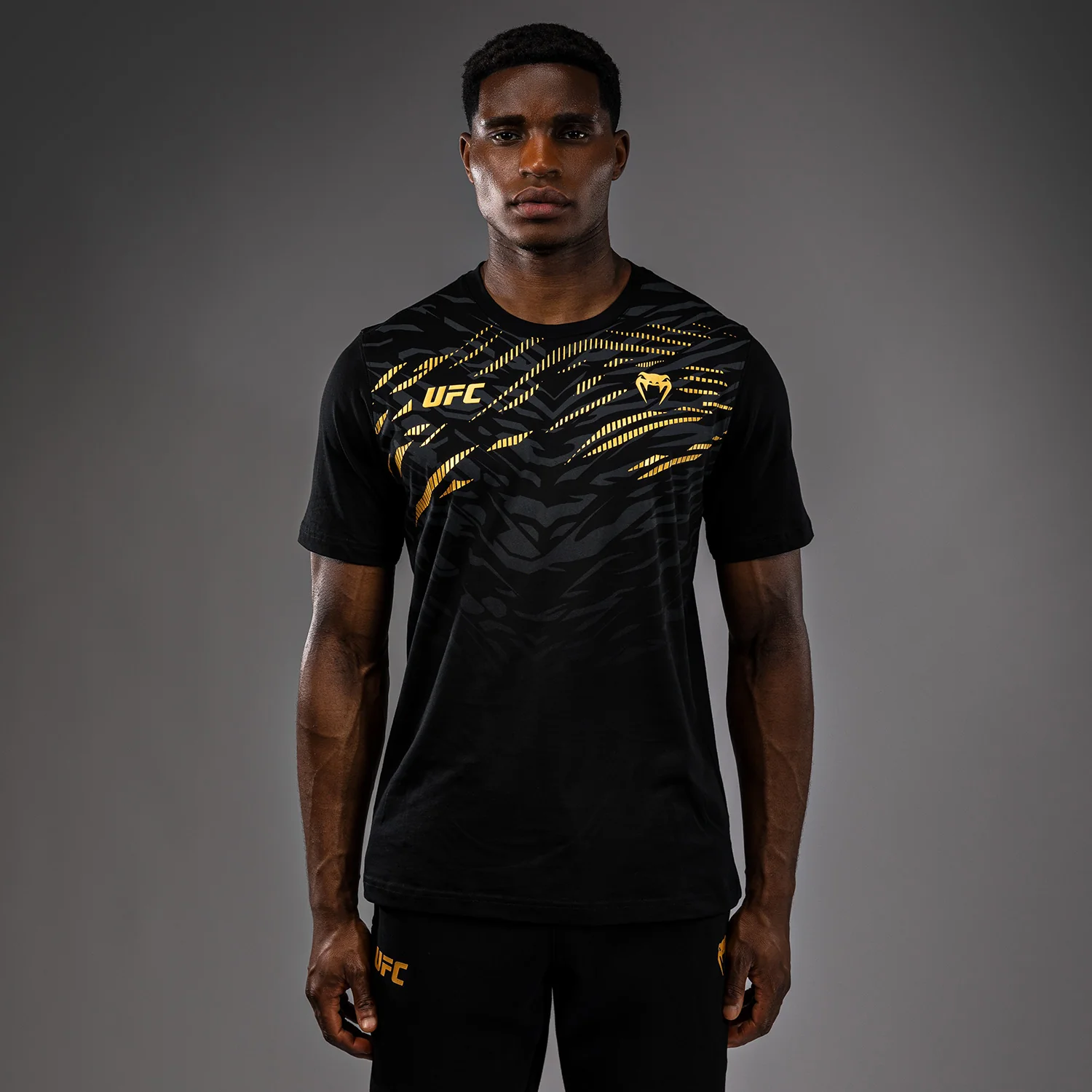 UFC Fusion by Venum Replica Camiseta de Manga Corta para Hombre - Champion