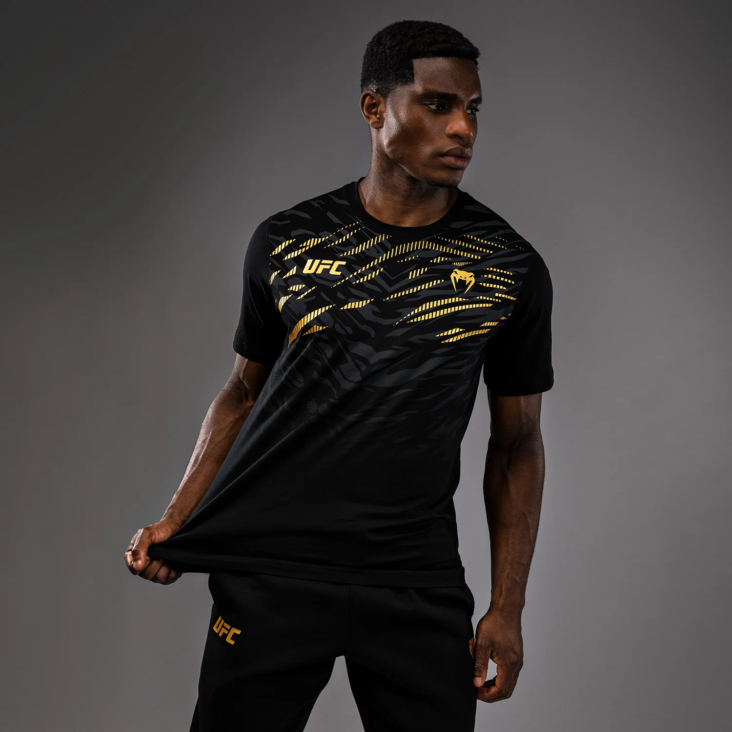 UFC Fusion by Venum Replica Camiseta de Manga Corta para Hombre - Champion - Image 4