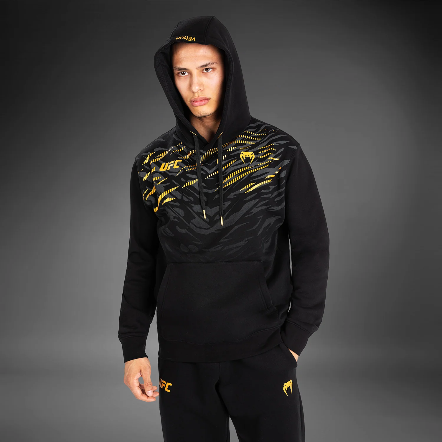 UFC Fusion by Venum Replica Sudadera con Capucha para Hombre - Champion