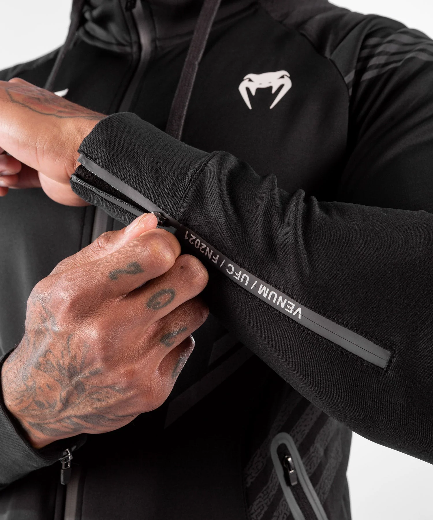 Sudadera Para Hombre Fighters UFC Venum Authentic Fight Night Walkout - Negro - Image 8