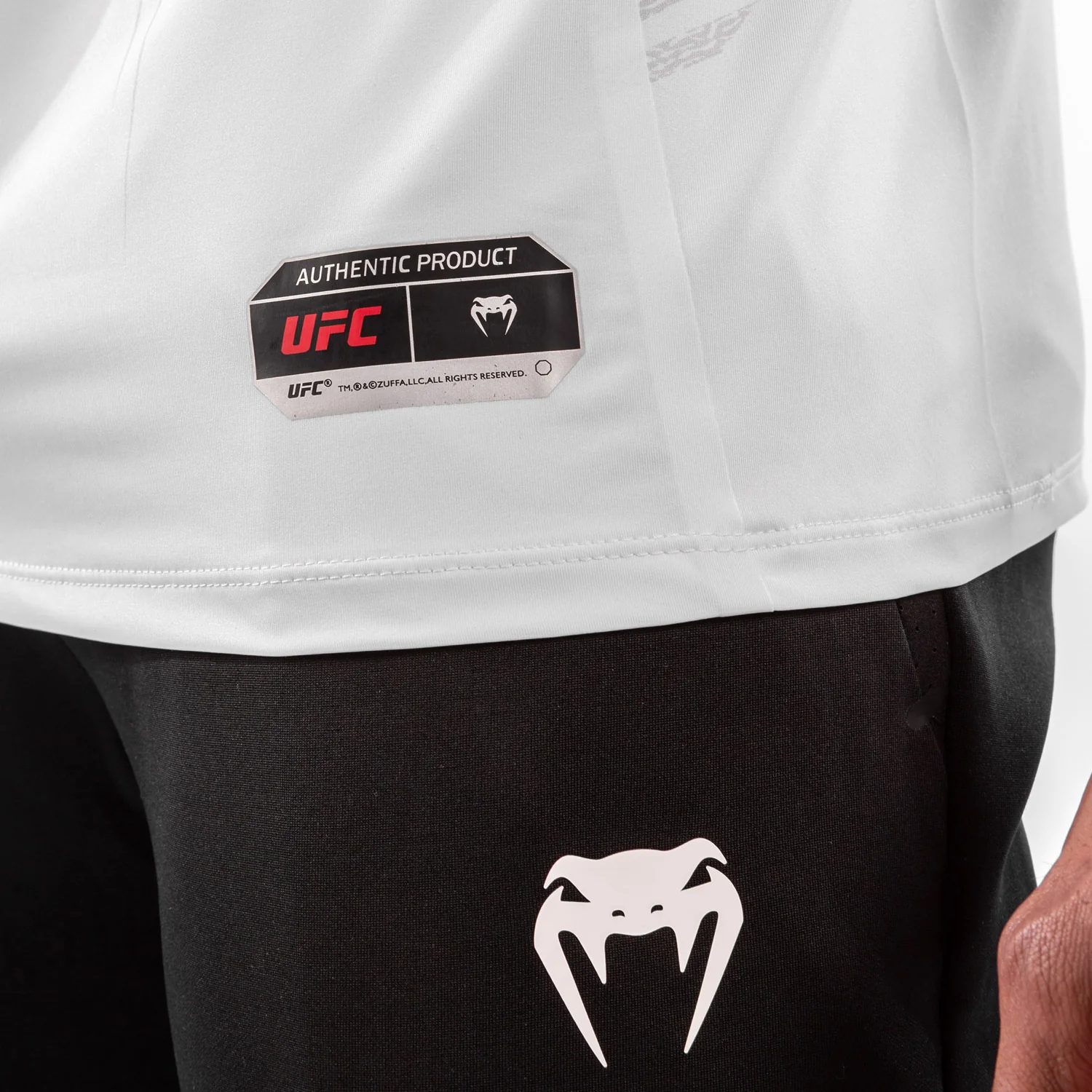 Camiseta Técnica Para Hombre Personalizada UFC Venum Authentic Fight Night - Blanco - Image 5