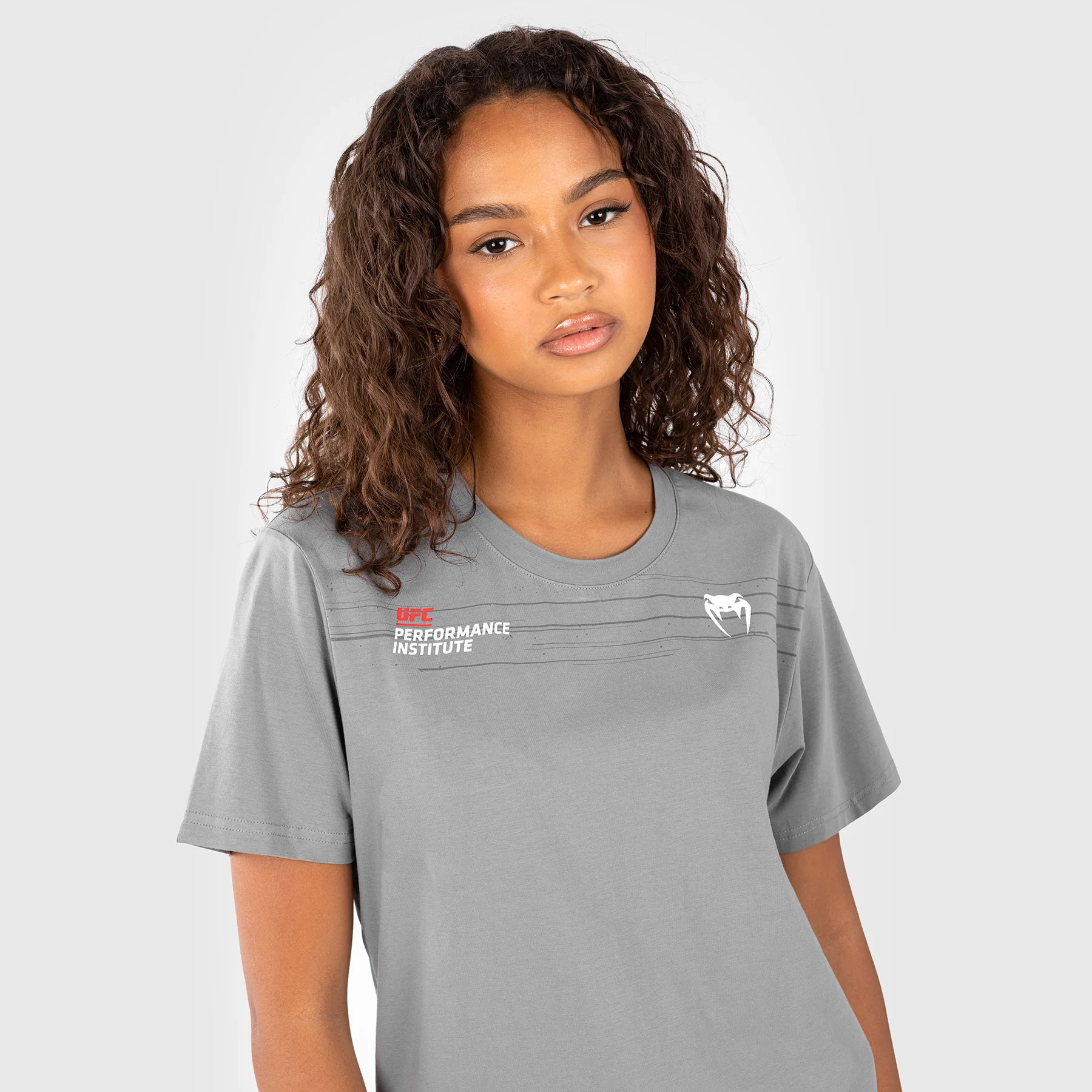 UFC Venum Performance Institute 2.0 Camiseta de mujer - Gris - Image 3