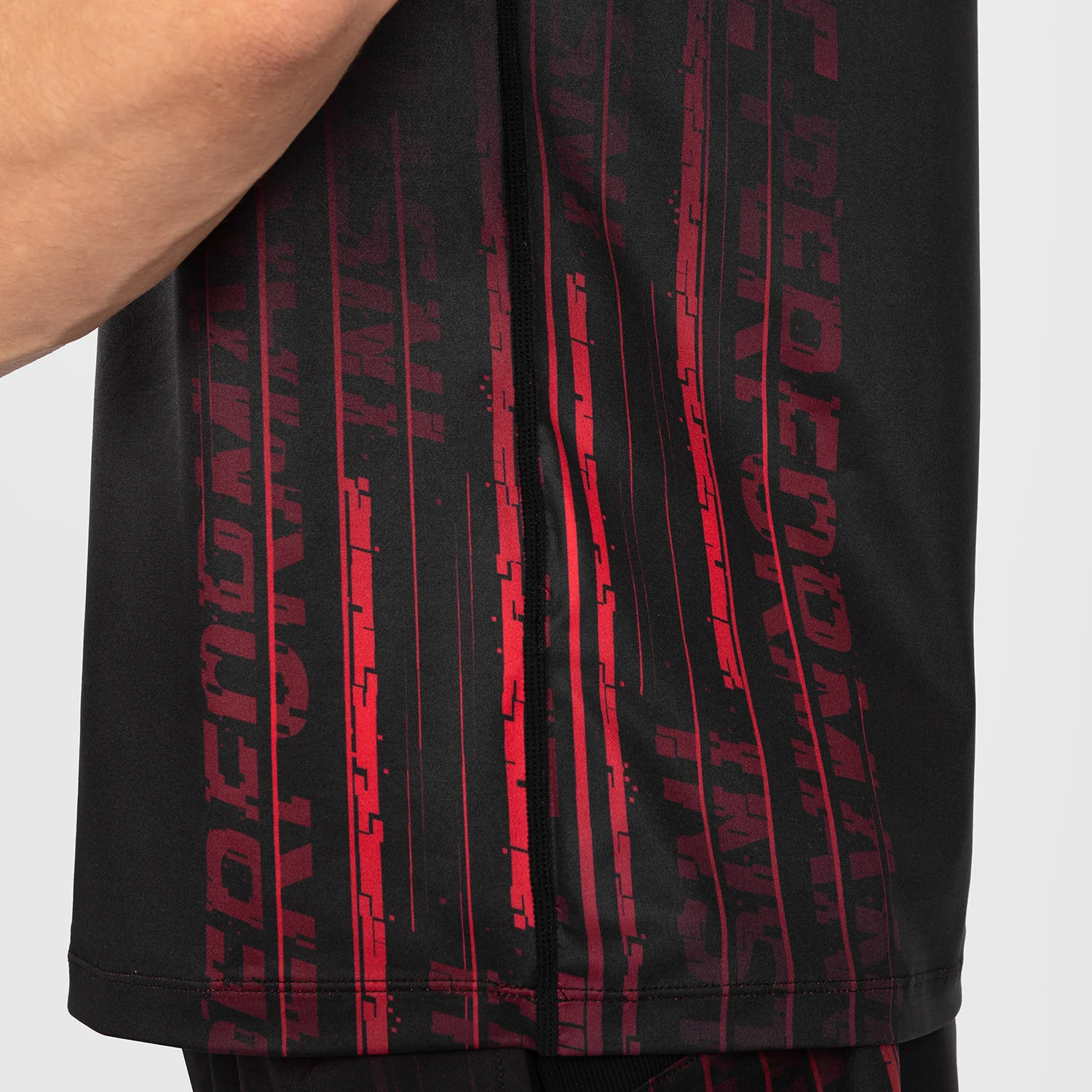 UFC Venum Performance Institute 2.0 Camiseta para Hombre Dry-Tech - Negra/Roja - Image 7