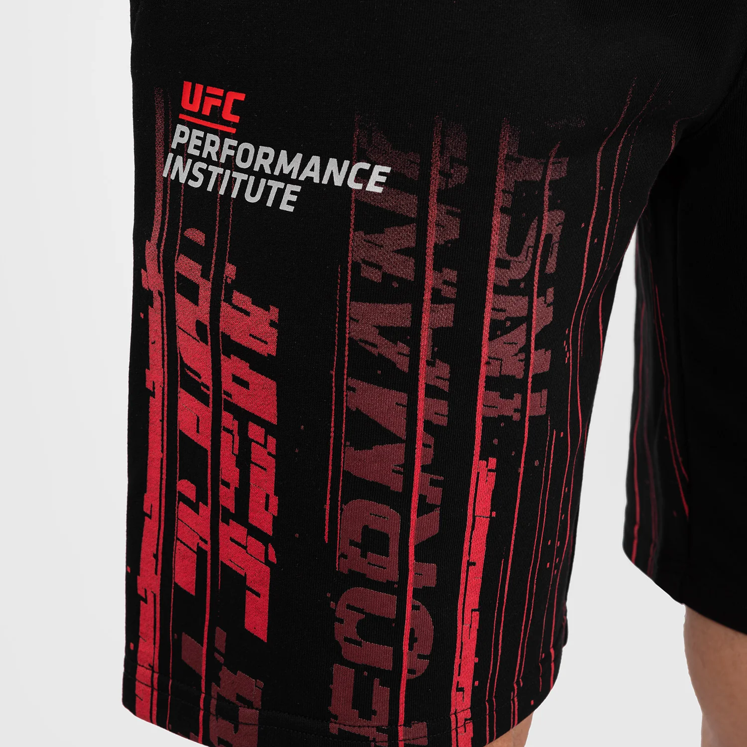 UFC Venum Performance Institute 2.0 Pantalón Corto de Algodón para Hombre - Negro/Rojo - Image 5