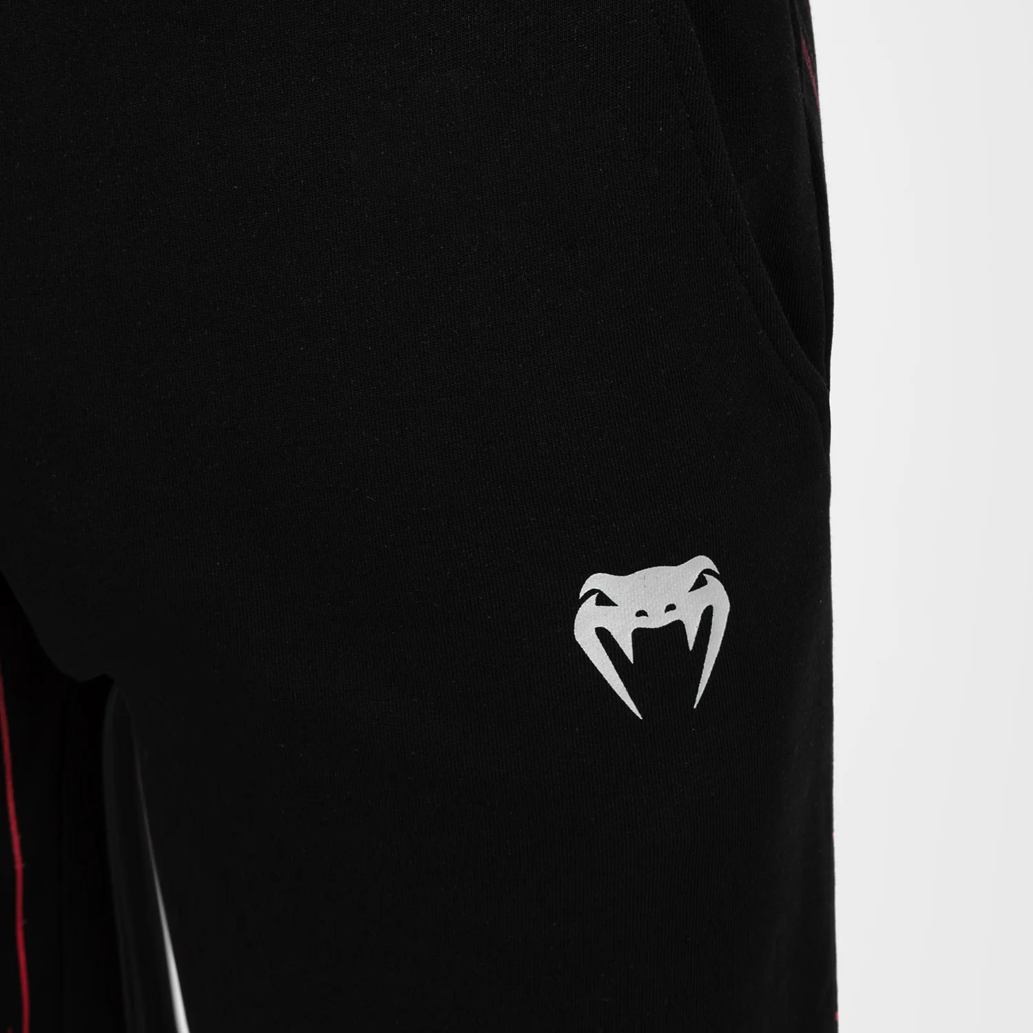 UFC Venum Performance Institute 2.0 Pantalón Corto de Algodón para Hombre - Negro/Rojo - Image 6