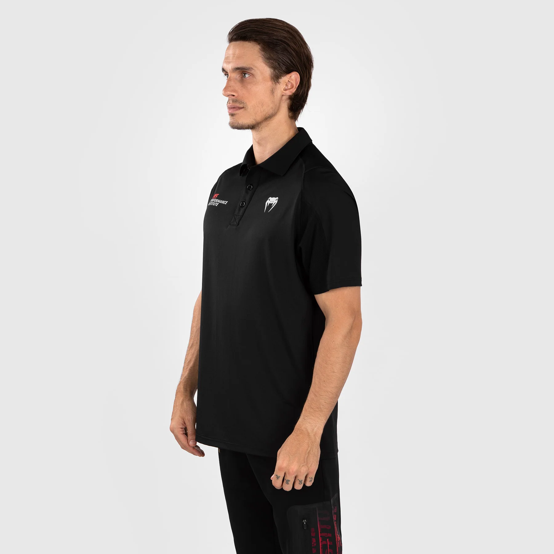 UFC Venum Performance Institute 2.0 Polo para Hombre - Negro/Rojo - Image 8