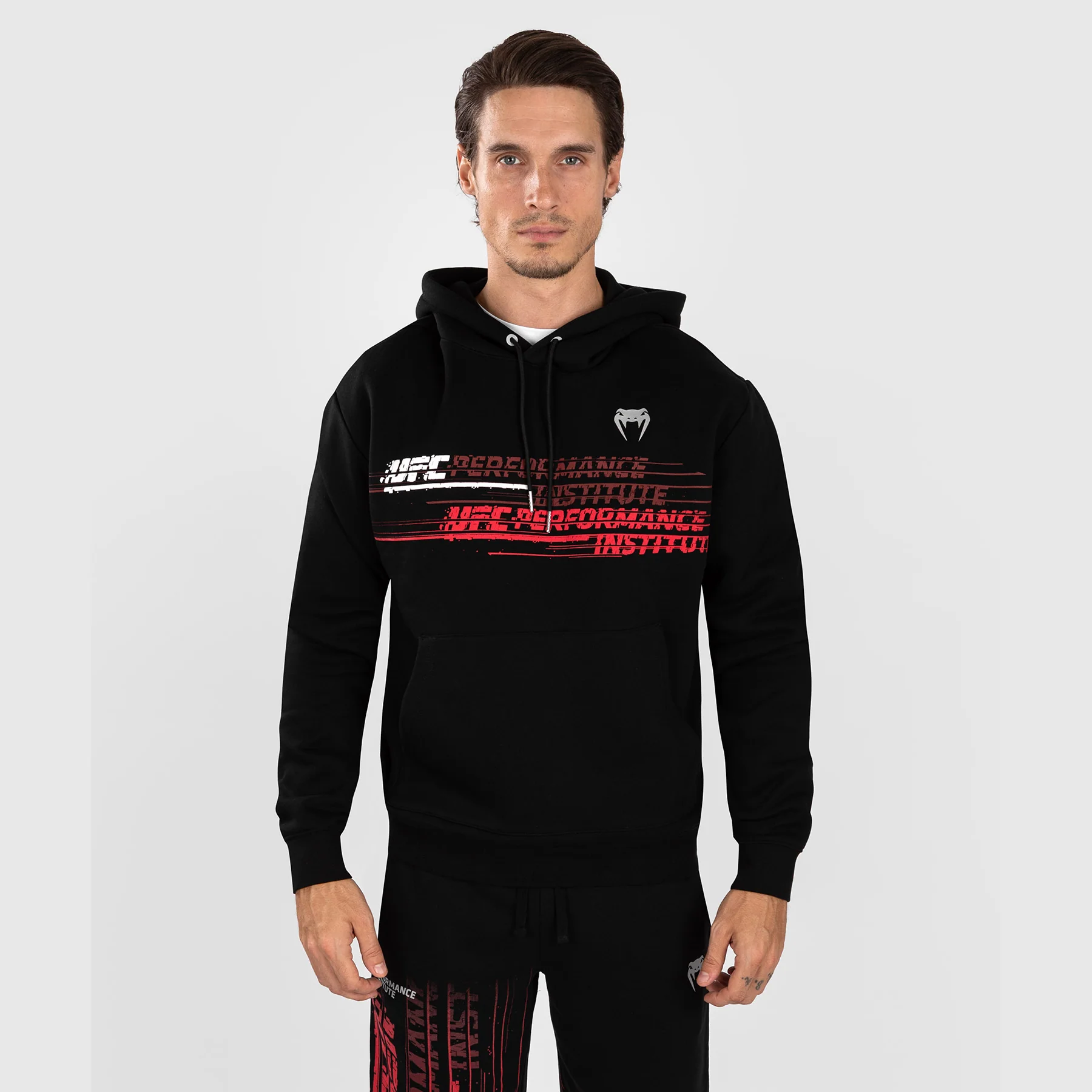 UFC Venum Performance Institute 2.0 Sudadera con Capucha para Hombre - Negro/Rojo