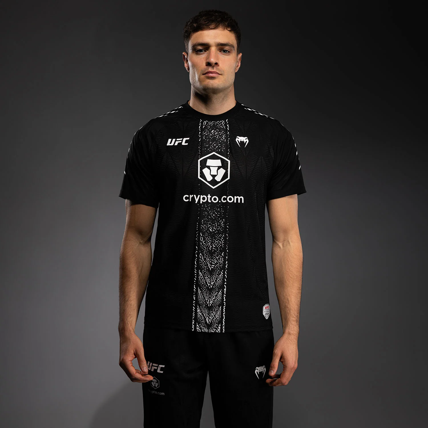 UFC Zenith by Venum Authentic Fight Night Camiseta oficial Walkout Hombre - Negro