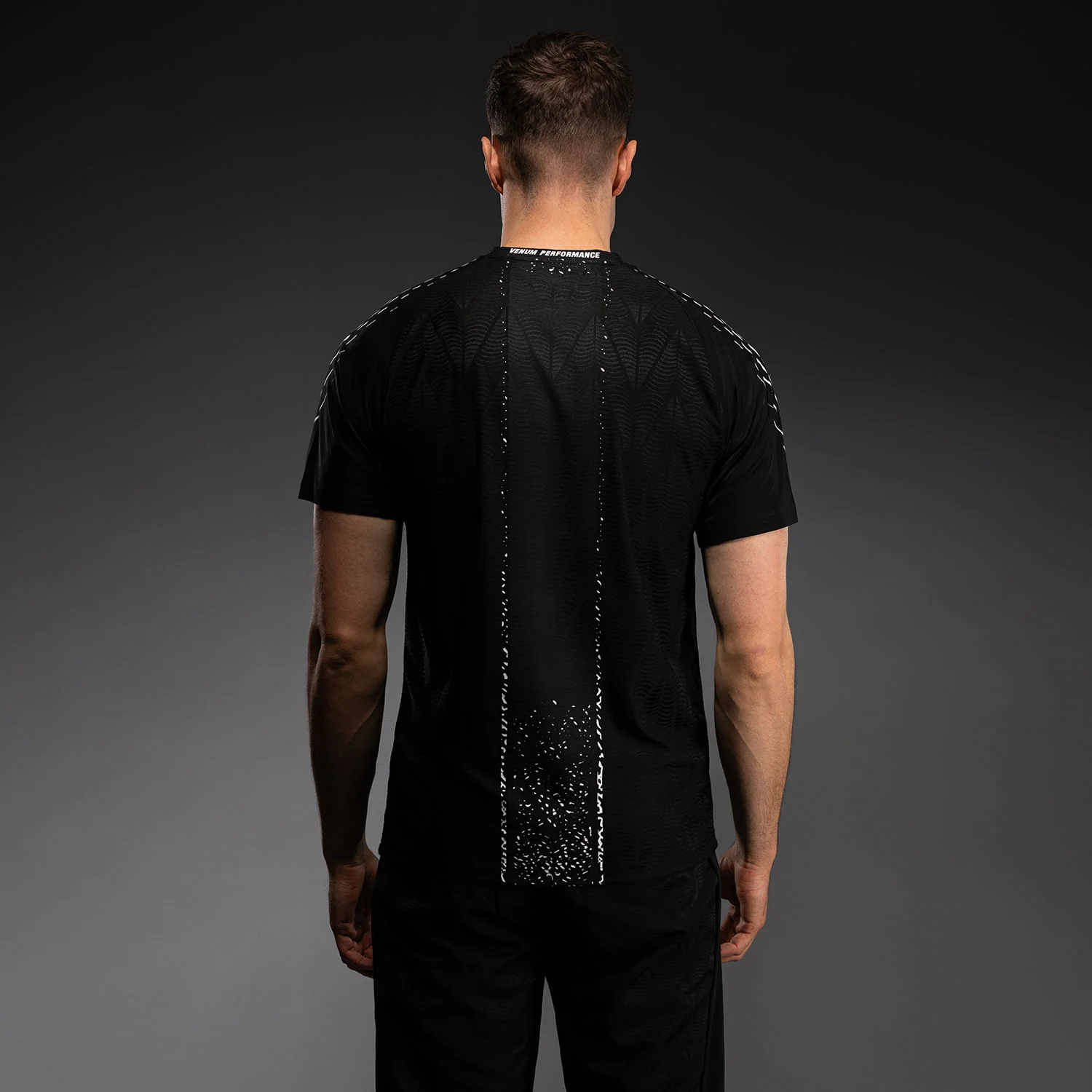 UFC Zenith by Venum Authentic Fight Night Camiseta oficial Walkout Hombre - Negro - Image 5