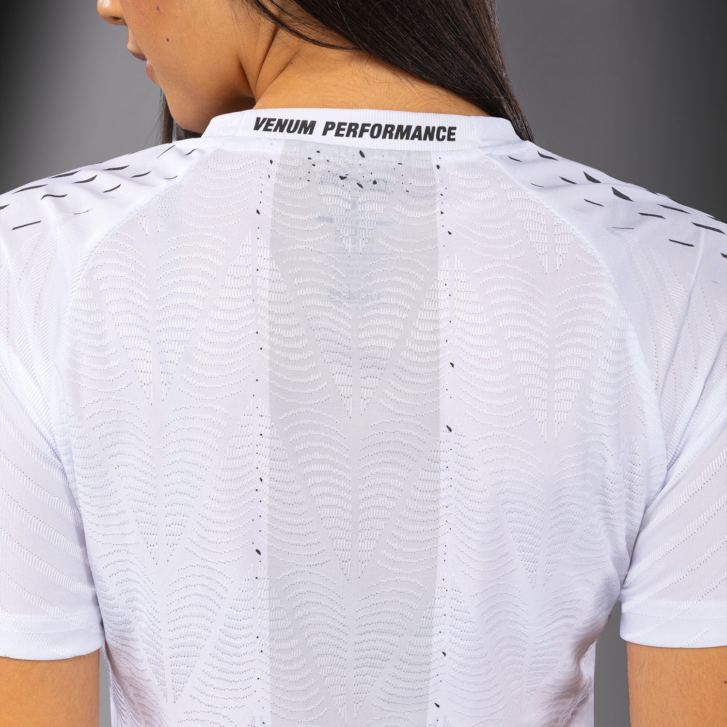 UFC Zenith by Venum Authentic Fight Night Camiseta oficial Walkout Mujer - Blanco - Image 5