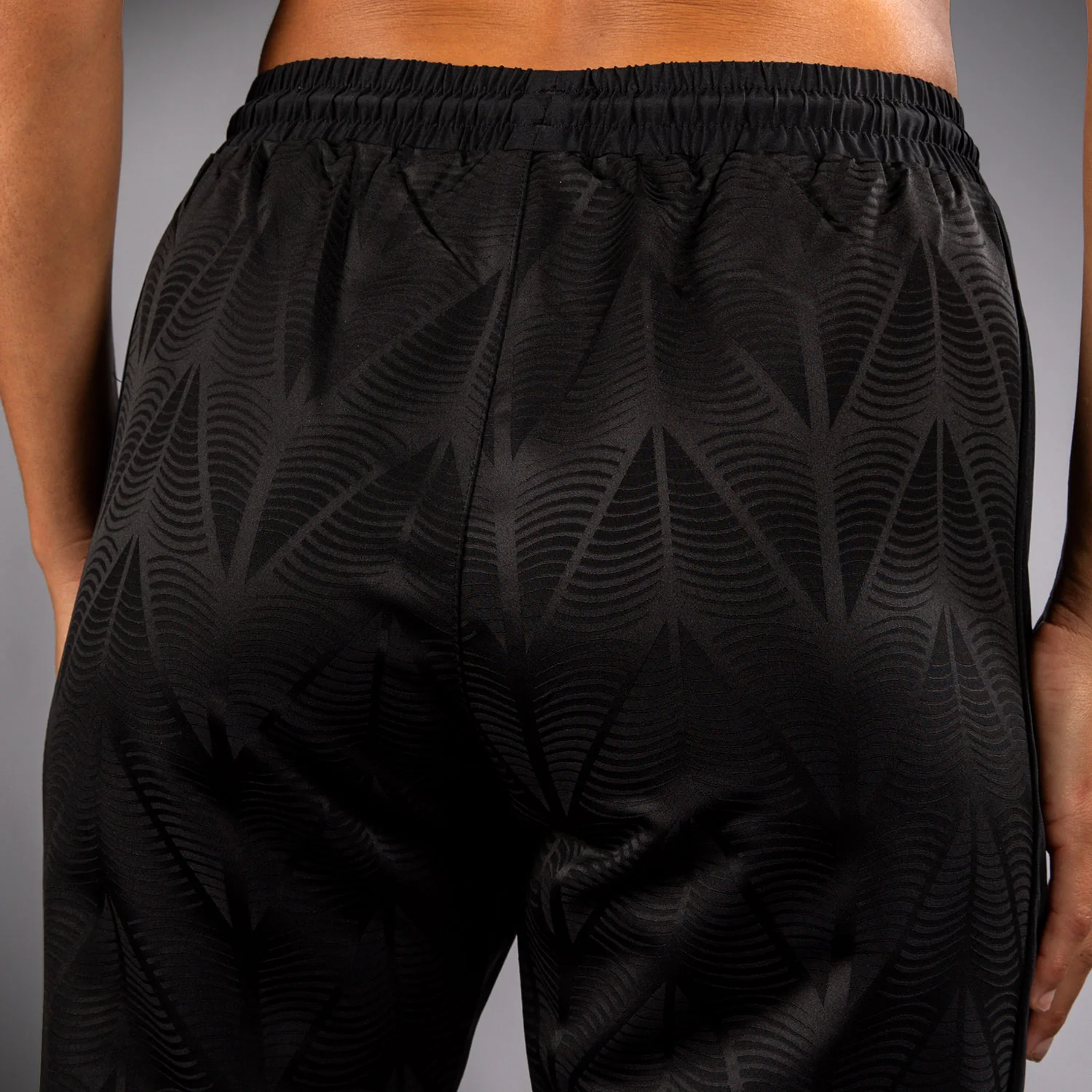 UFC Zenith by Venum Authentic Fight Night Pantalón de walkout Mujer - Negro - Image 7