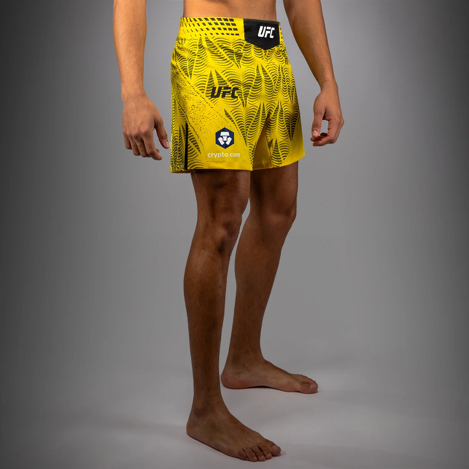 UFC Zenith by Venum Authentic Fight Night Short de pelea ajuste corto Hombre - Amarillo - Image 2