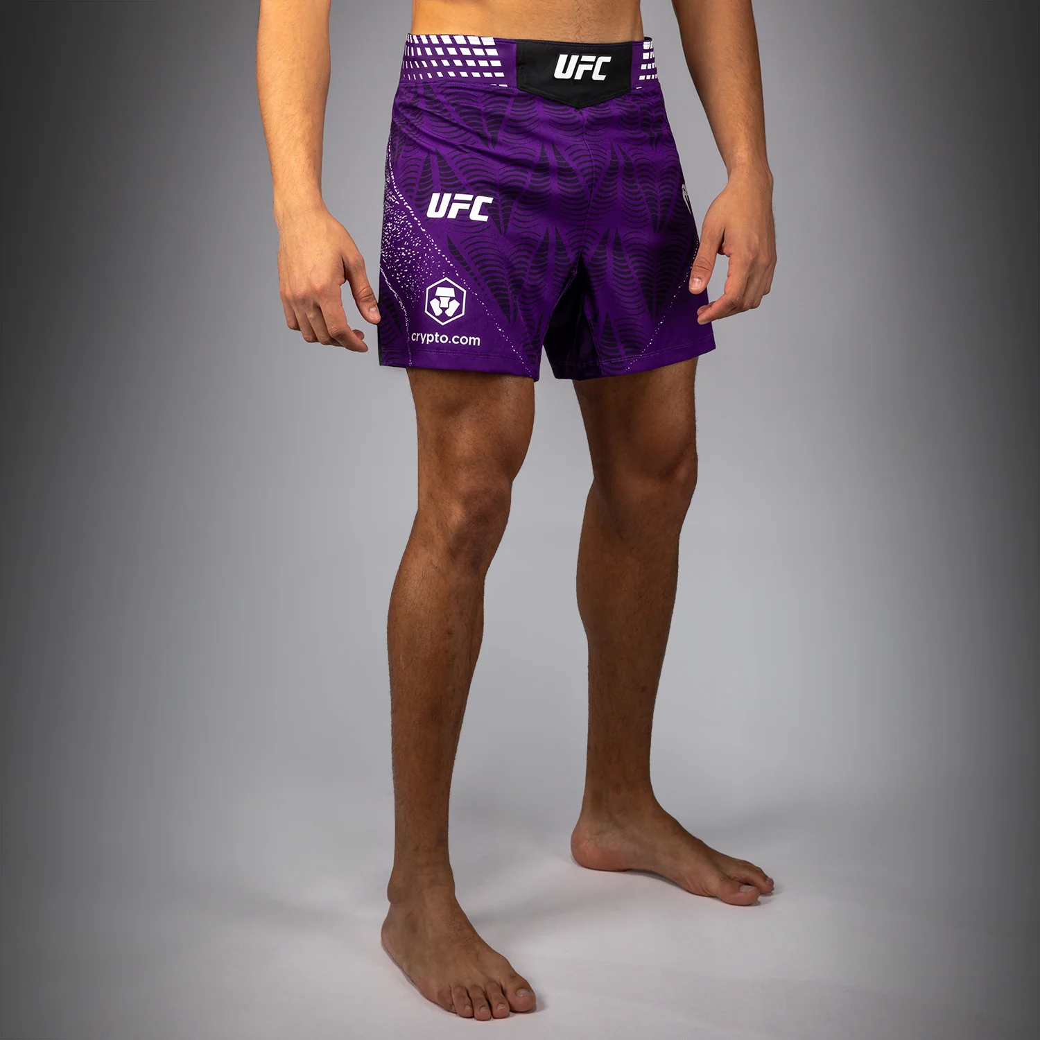 UFC Zenith by Venum Authentic Fight Night Short de pelea ajuste corto Hombre - Morado - Image 2