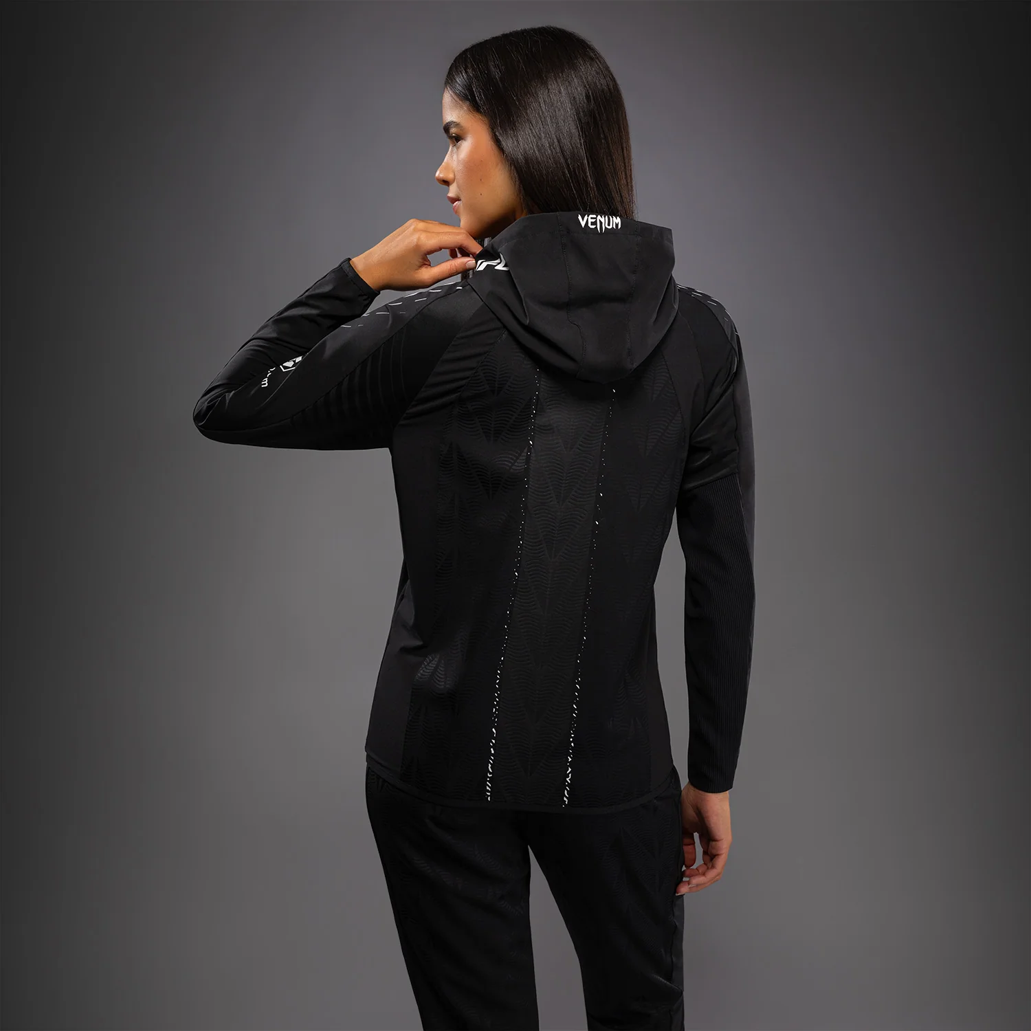 UFC Zenith by Venum Authentic Fight Night Sudadera de walkout Mujer - Negro - Image 6