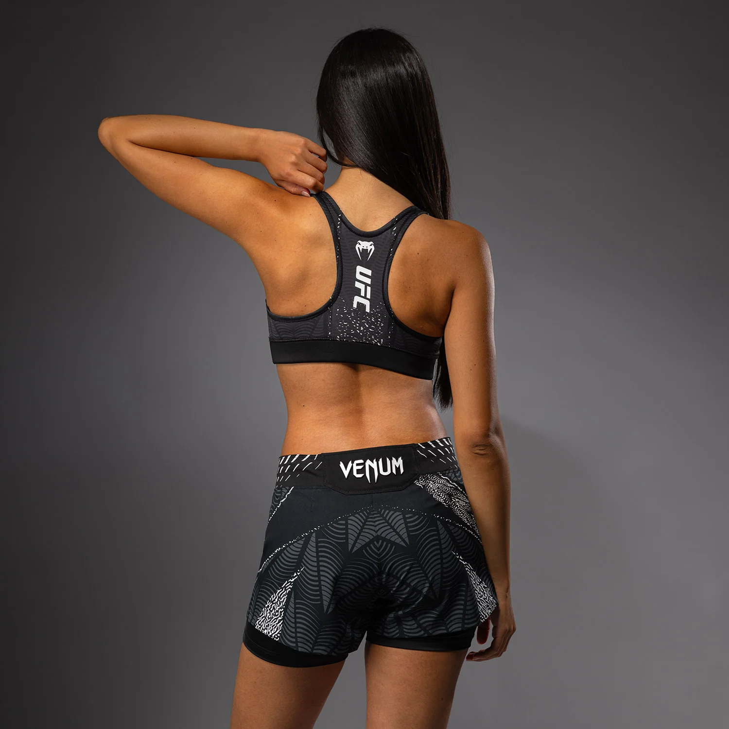 UFC Zenith by Venum Authentic Fight Night Sujetador deportivo Mujer - Negro - Image 4