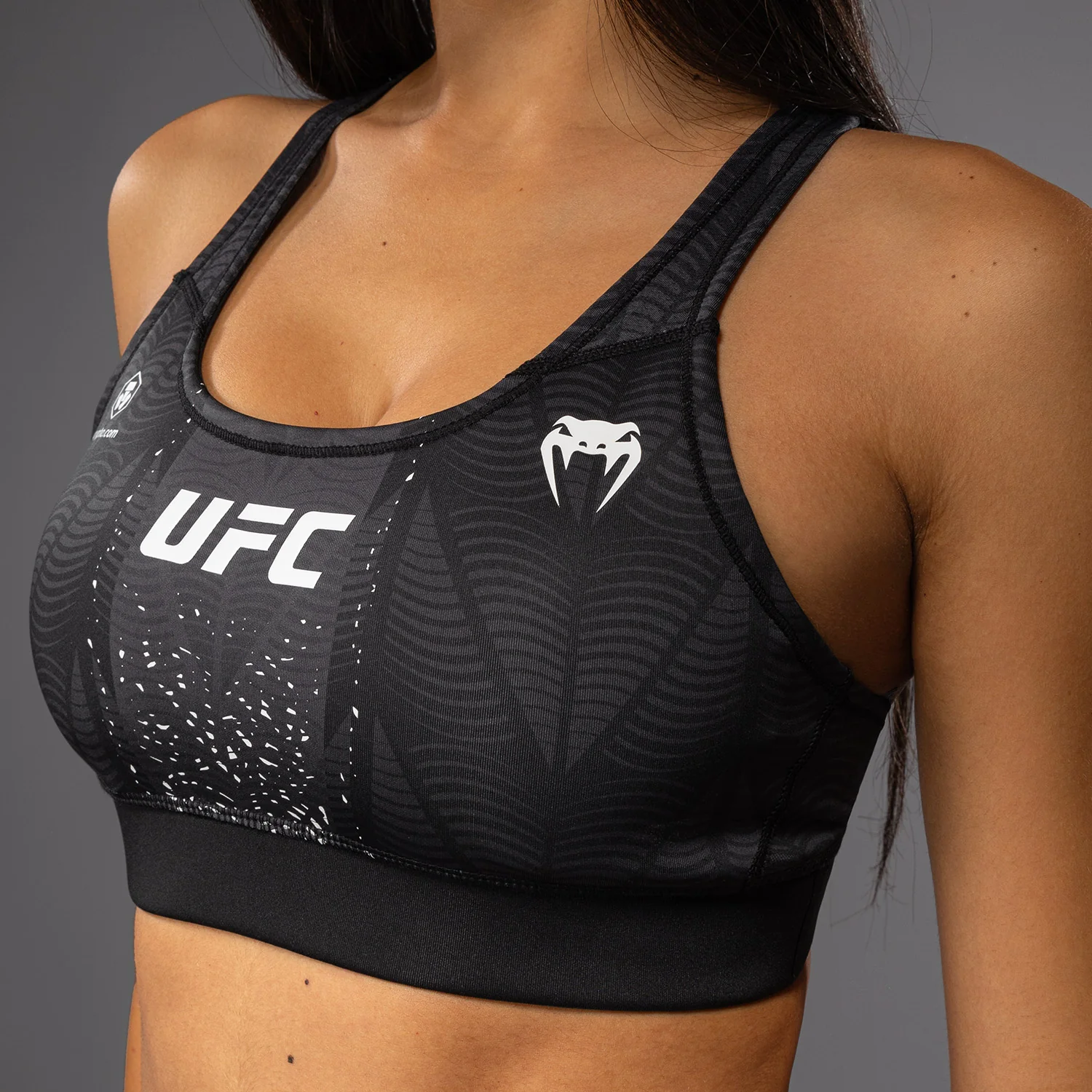 UFC Zenith by Venum Authentic Fight Night Sujetador deportivo Mujer - Negro - Image 6