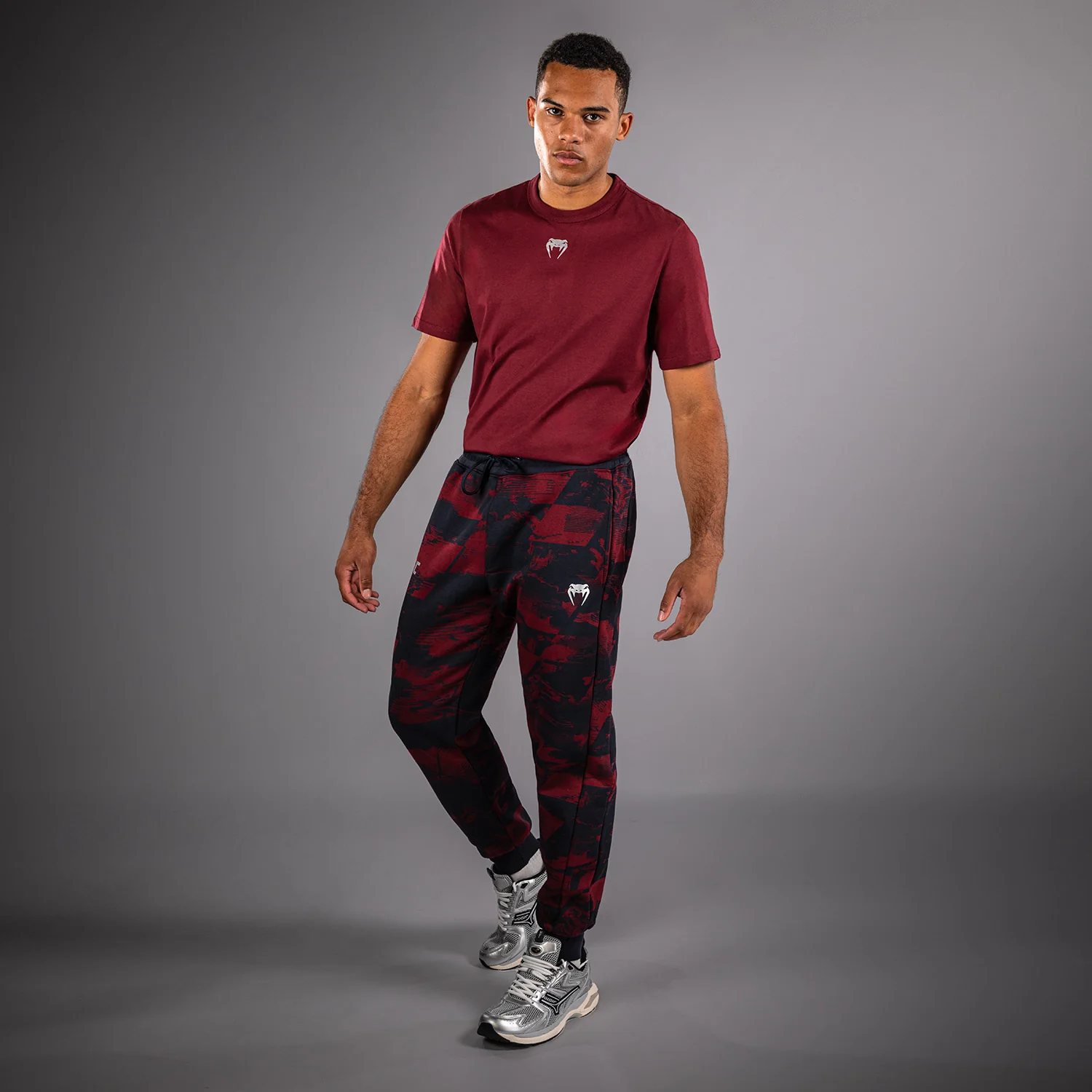 UFC Zenith by Venum Authentic Fight Week Pantalón Hombre - Azul marino/Burdeos/Plateado