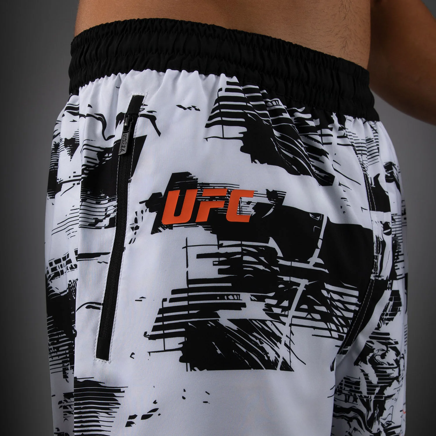 UFC Zenith by Venum Authentic Fight Week Short Performance Hombre - Blanco - Image 6