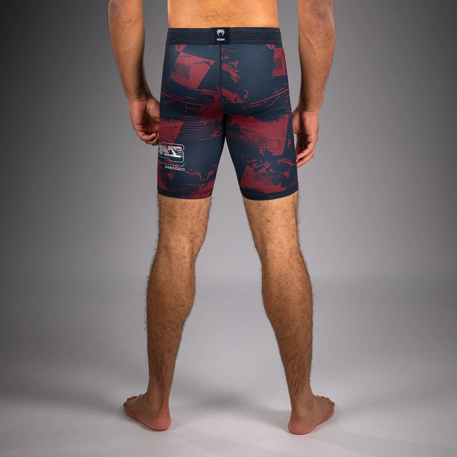 UFC Zenith by Venum Authentic Fight Week Short Vale Tudo Performance Hombre - Azul marino/Burdeos/Plateado - Image 4