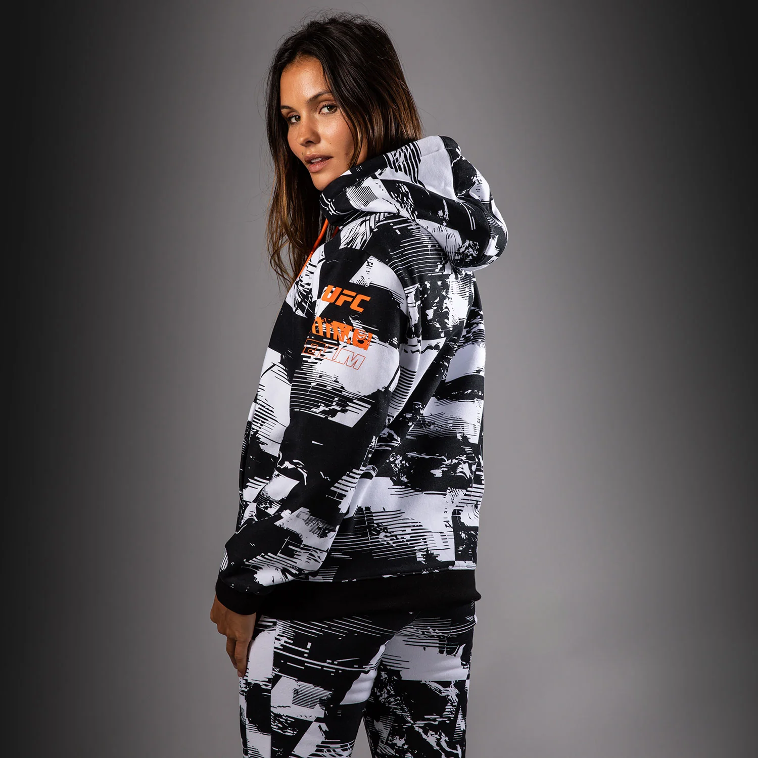 UFC Zenith by Venum Authentic Fight Week Sudadera Mujer - Blanco - Image 2