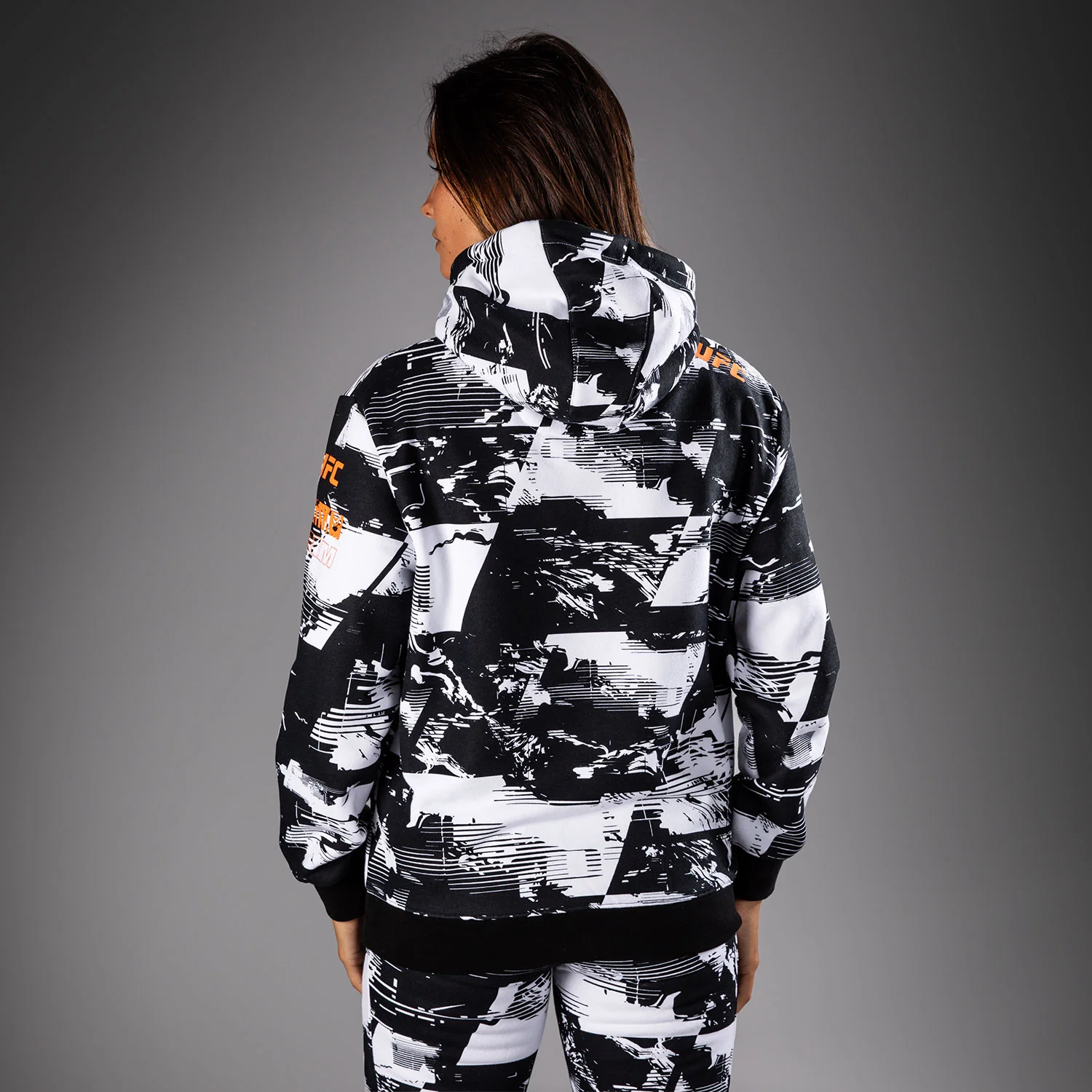 UFC Zenith by Venum Authentic Fight Week Sudadera Mujer - Blanco - Image 3
