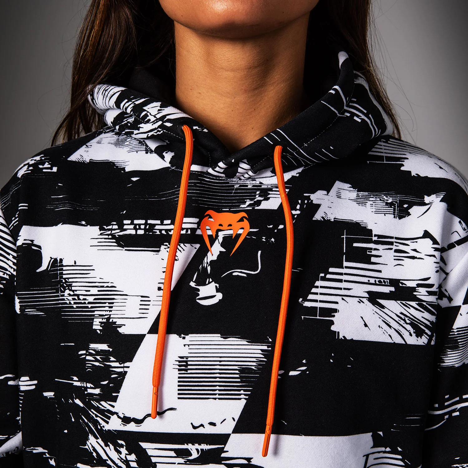 UFC Zenith by Venum Authentic Fight Week Sudadera Mujer - Blanco - Image 4